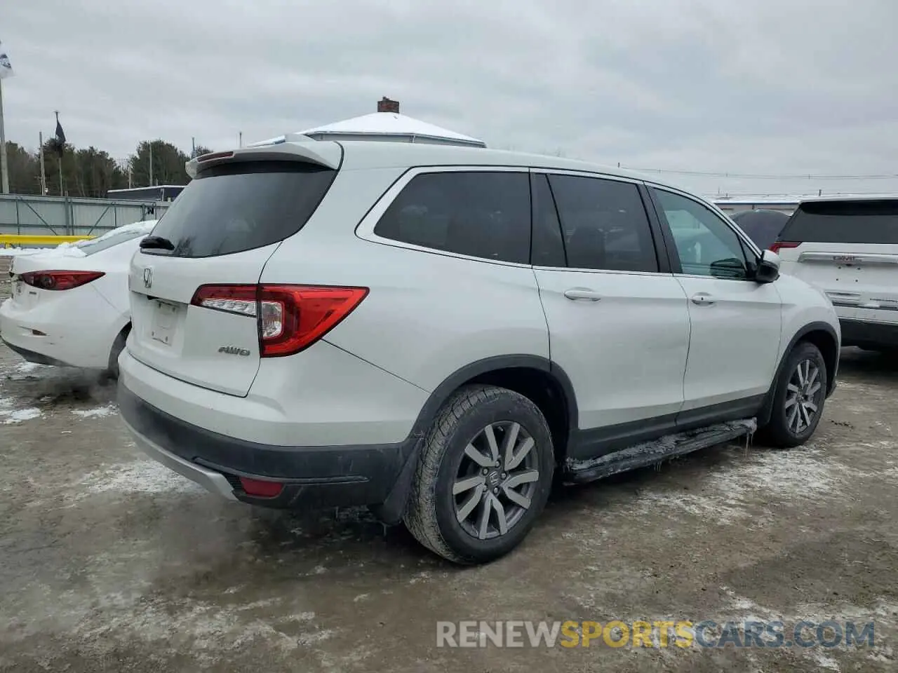 3 fotografías del automóvil dañado 5FNYF6H55LB067350 HONDA PILOT 2020