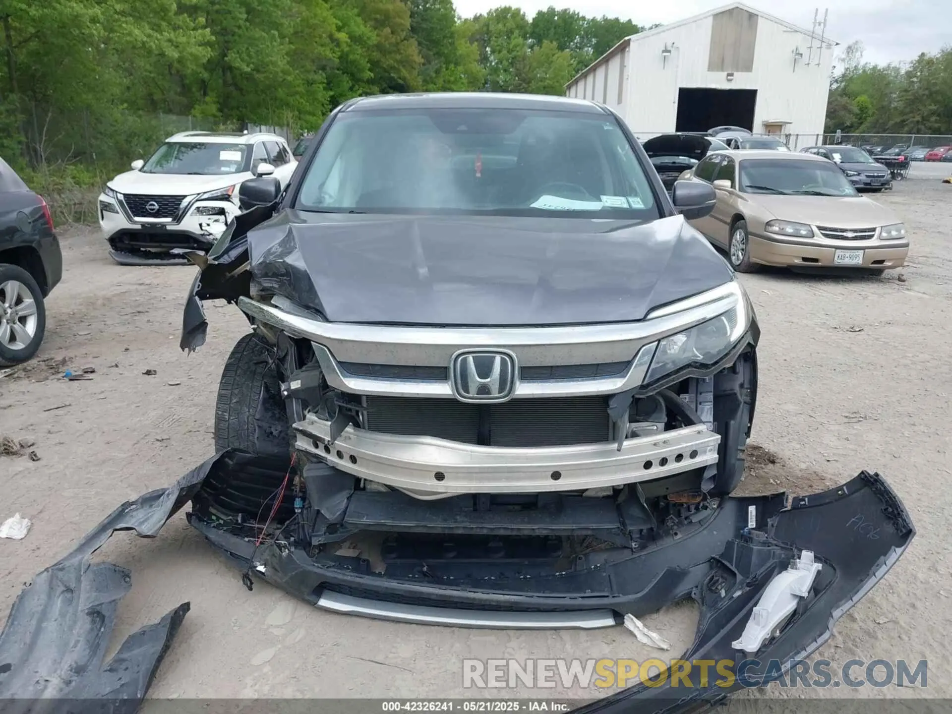 12 fotografías del automóvil dañado 5FNYF6H56LB044126 HONDA PILOT 2020
