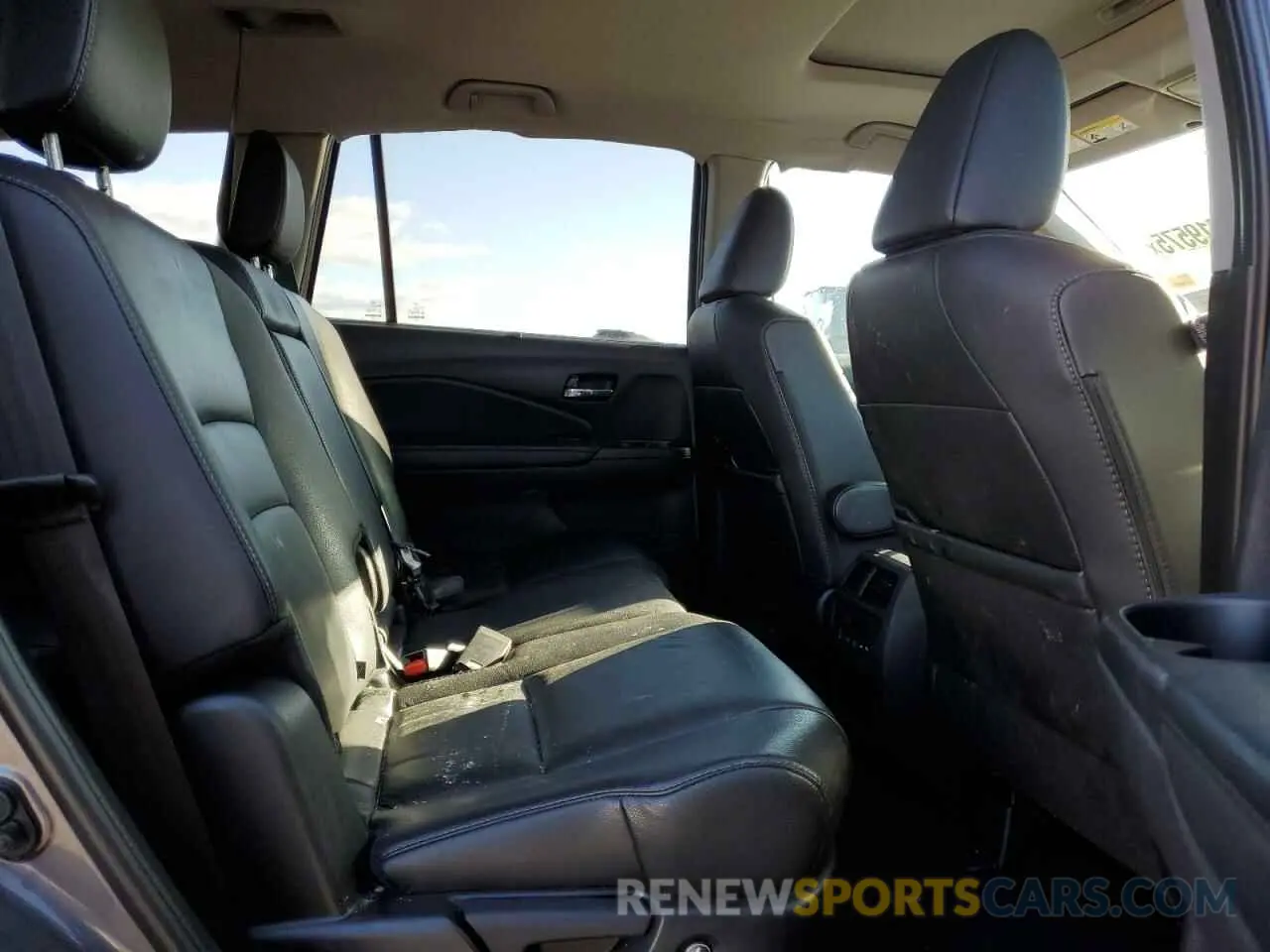 11 fotografías del automóvil dañado 5FNYF6H57LB007408 HONDA PILOT 2020