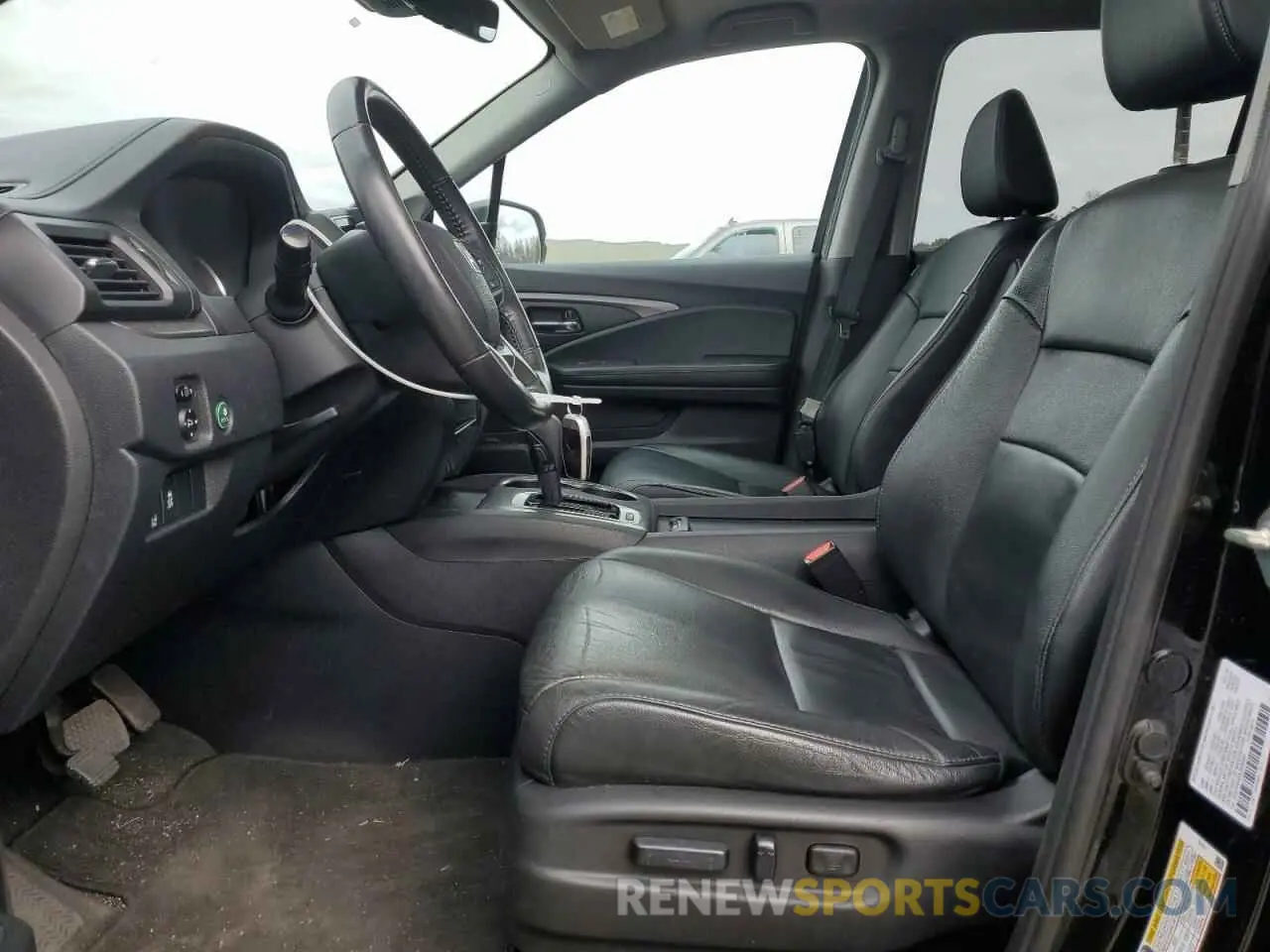 7 fotografías del automóvil dañado 5FNYF6H57LB068676 HONDA PILOT 2020