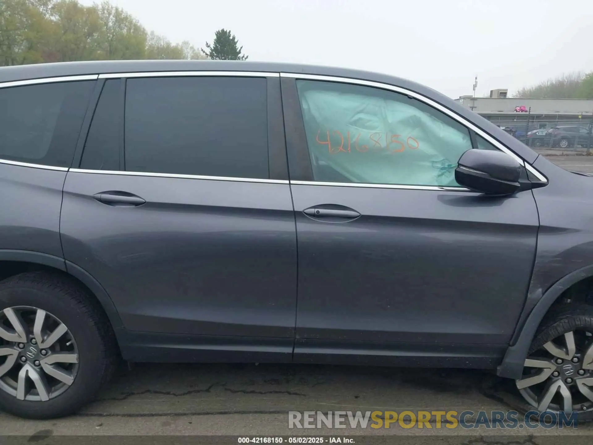 13 fotografías del automóvil dañado 5FNYF6H5XLB024719 HONDA PILOT 2020