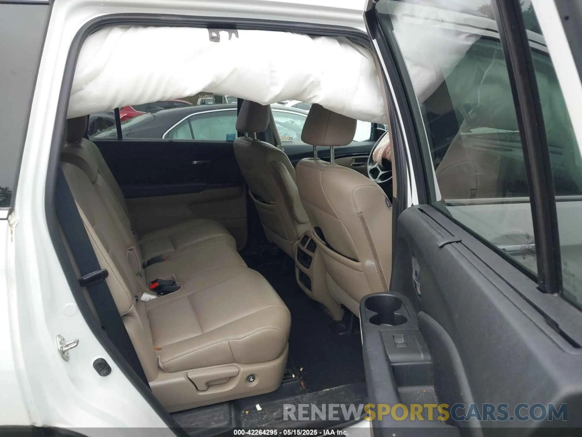 8 fotografías del automóvil dañado 5FNYF6H91LB006144 HONDA PILOT 2020