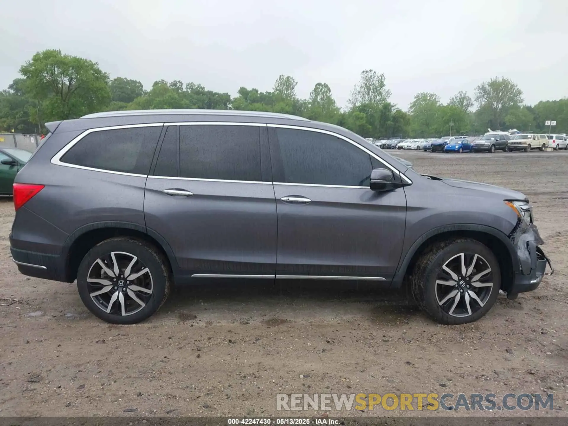 13 fotografías del automóvil dañado 5FNYF6H91LB066957 HONDA PILOT 2020