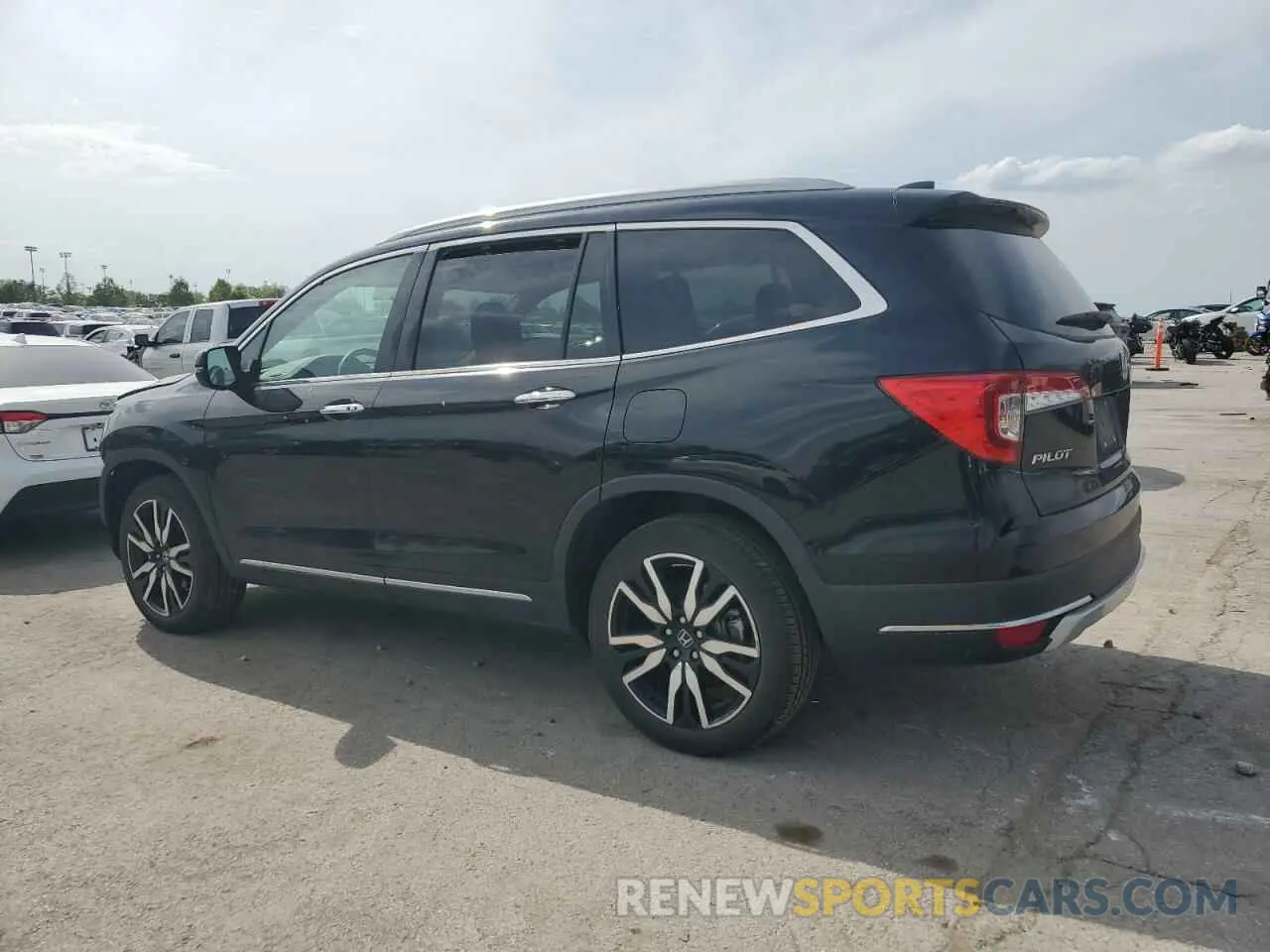 2 fotografías del automóvil dañado 5FNYF6H96LB022873 HONDA PILOT 2020
