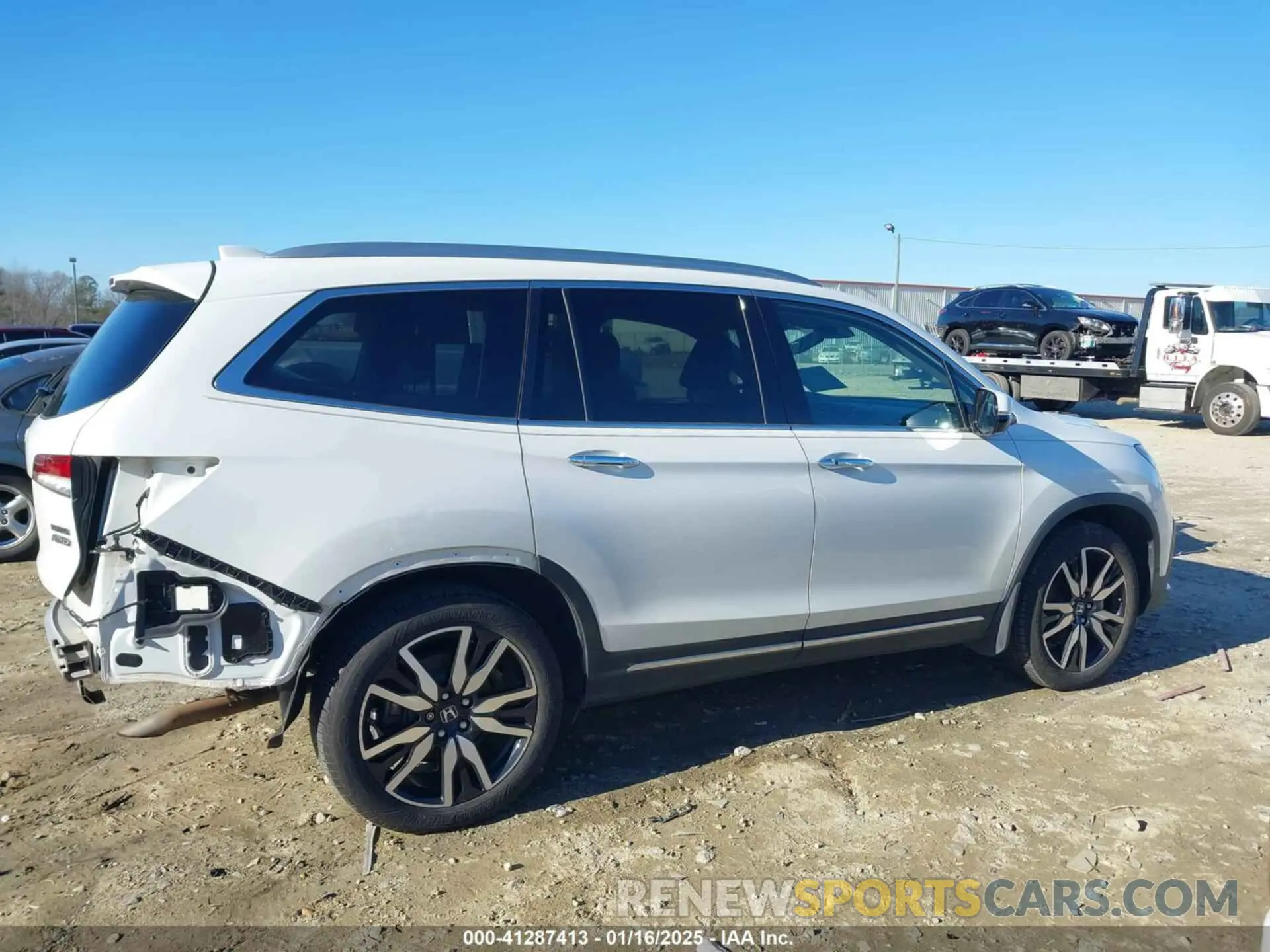 14 fotografías del automóvil dañado 5FNYF6H97LB004365 HONDA PILOT 2020