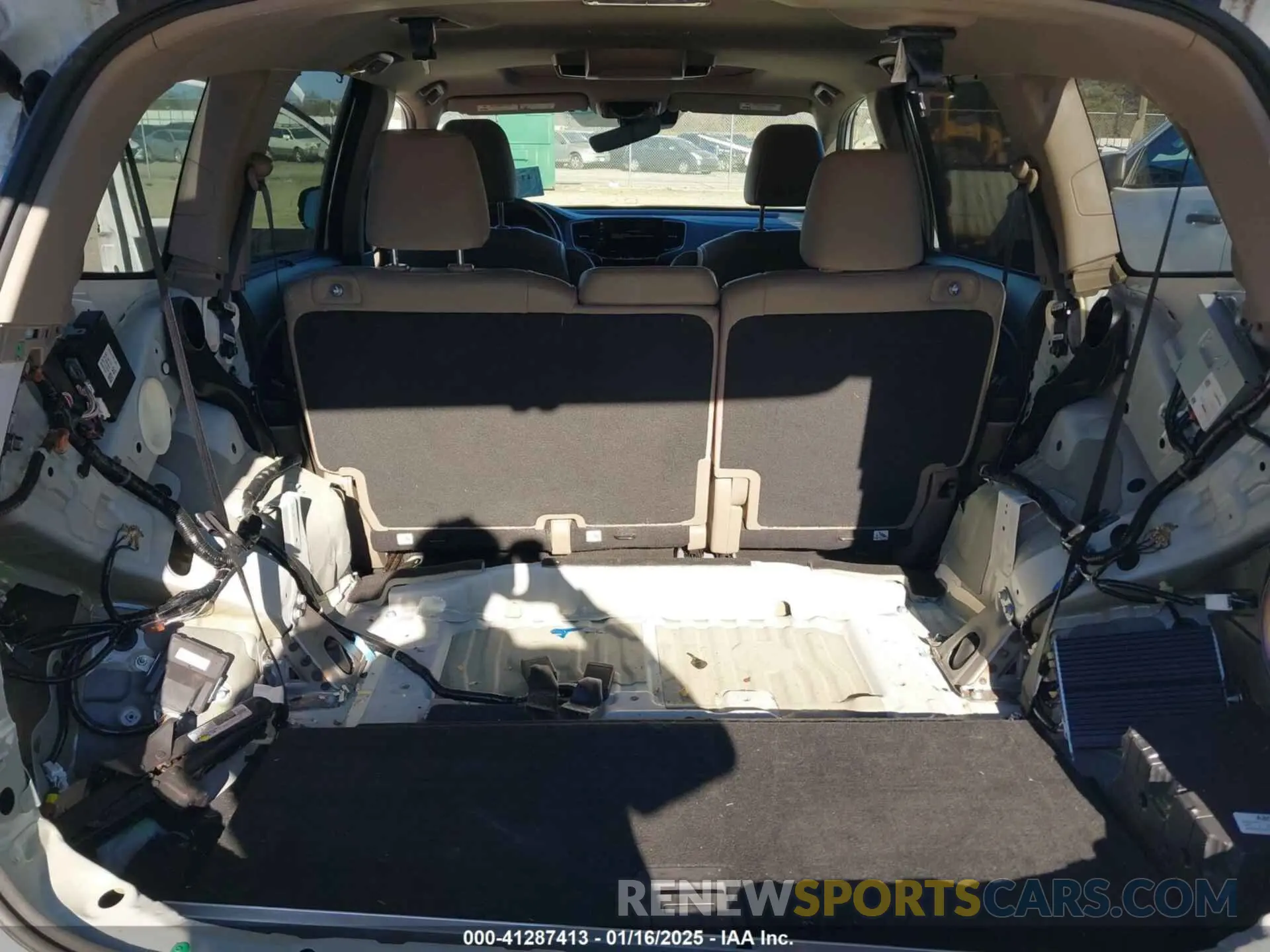 18 fotografías del automóvil dañado 5FNYF6H97LB004365 HONDA PILOT 2020