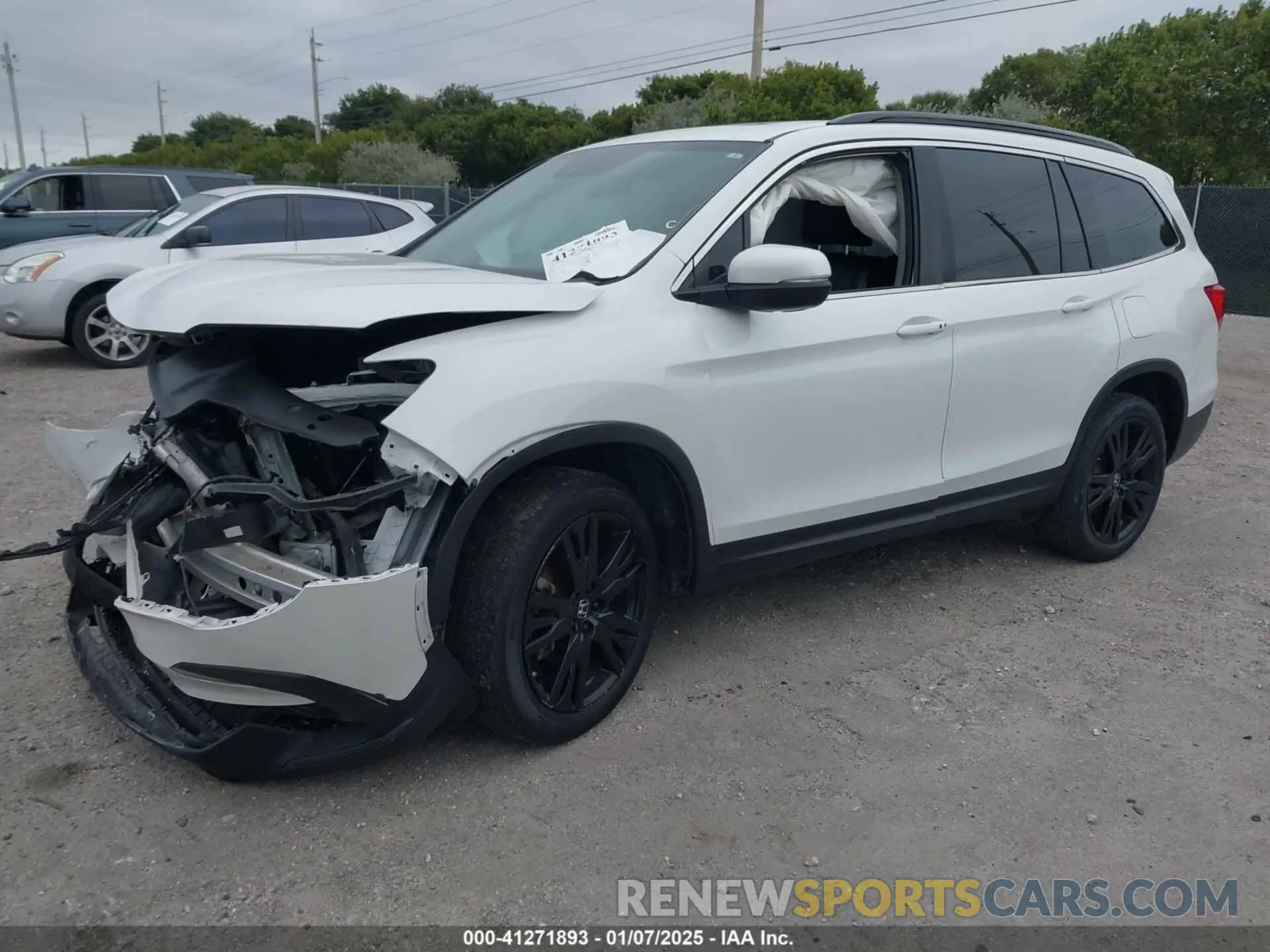 2 fotografías del automóvil dañado 5FNYF5H26MB037212 HONDA PILOT 2021