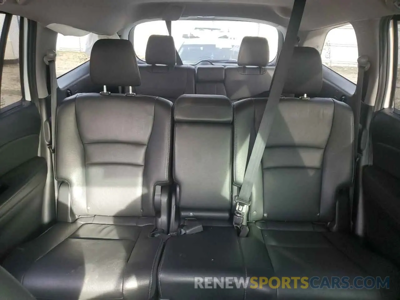 10 fotografías del automóvil dañado 5FNYF5H29MB030190 HONDA PILOT 2021