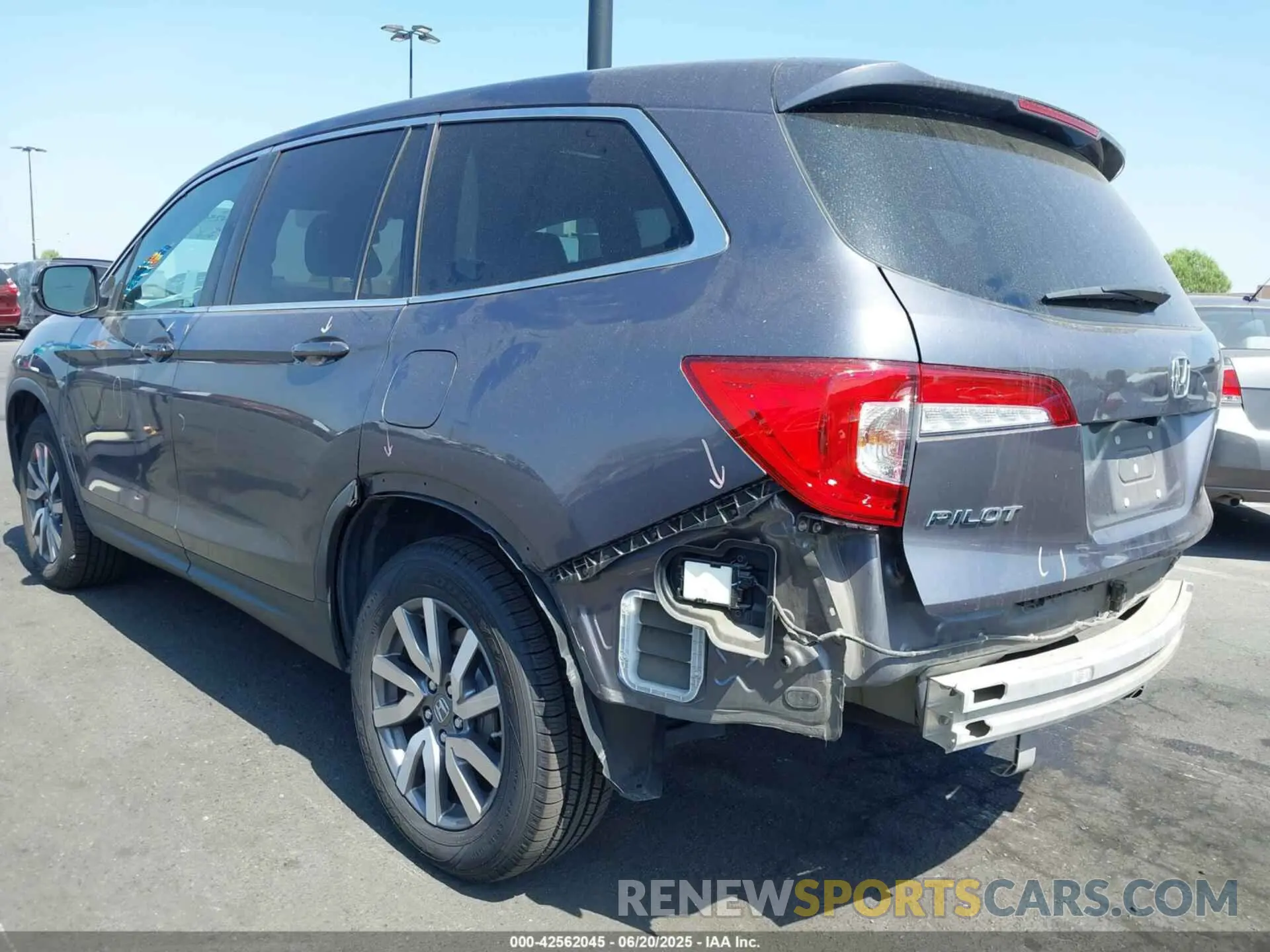 3 fotografías del automóvil dañado 5FNYF5H31MB004675 HONDA PILOT 2021