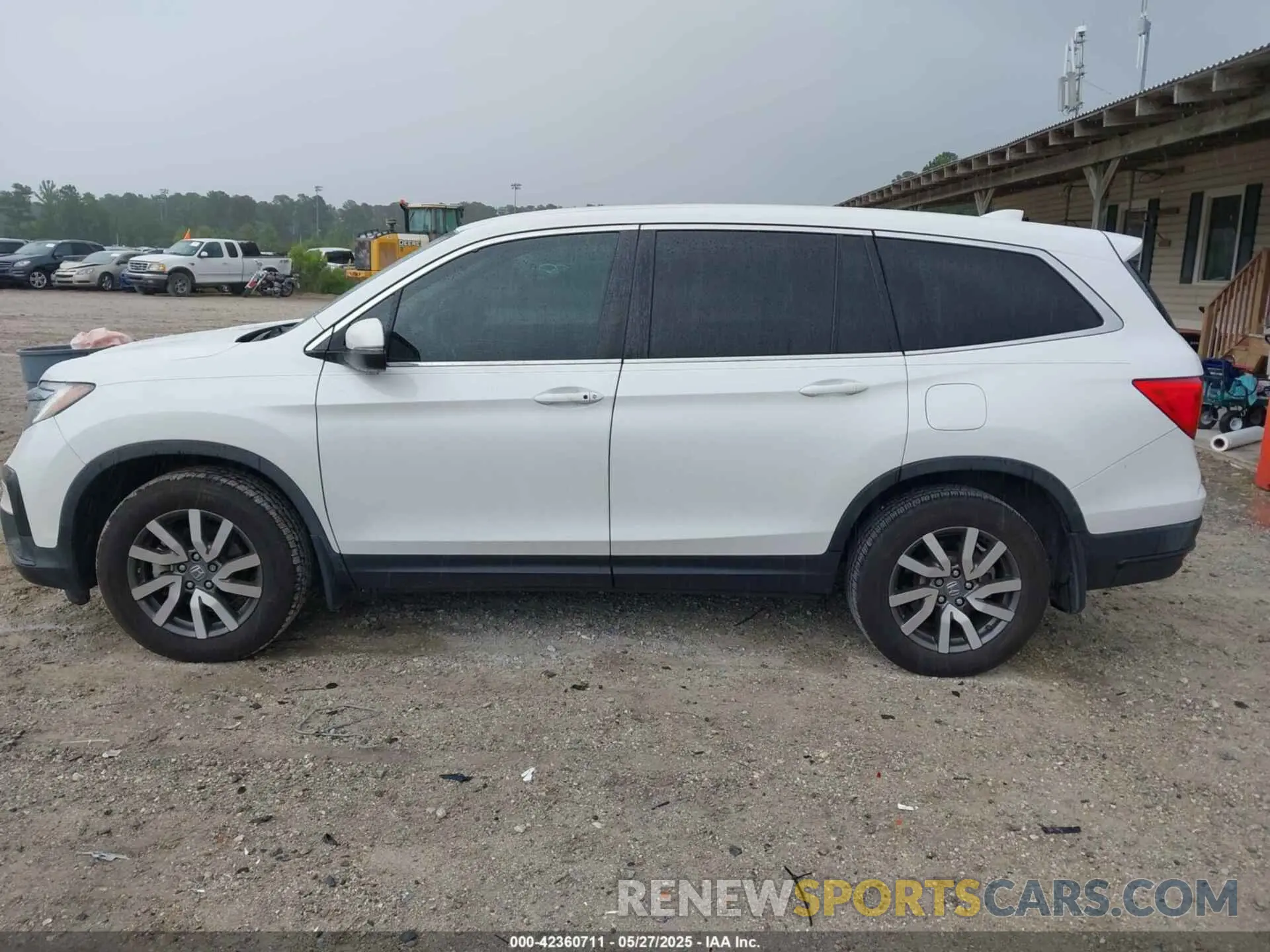 14 fotografías del automóvil dañado 5FNYF5H35MB016697 HONDA PILOT 2021