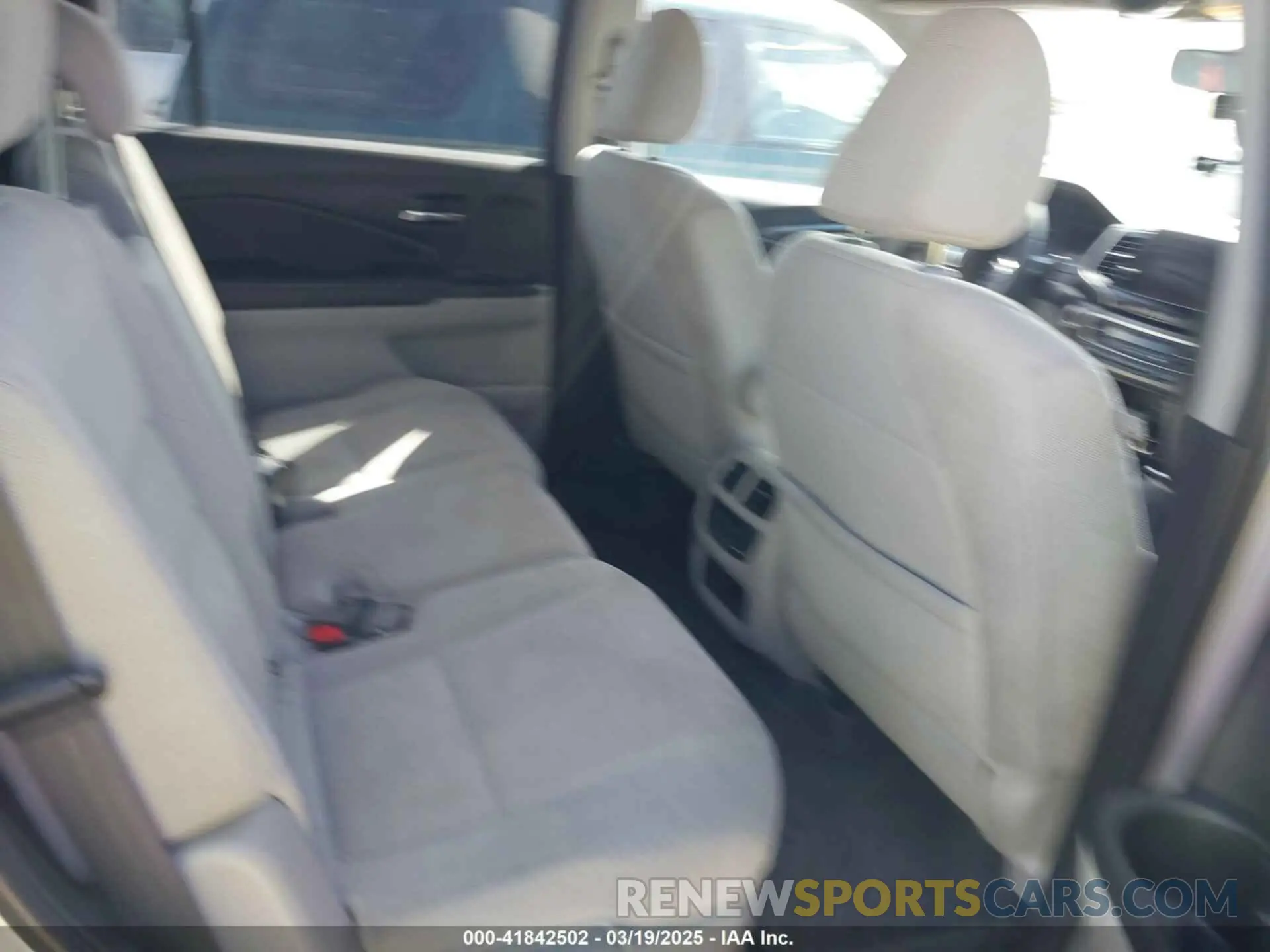 8 fotografías del automóvil dañado 5FNYF5H36MB003411 HONDA PILOT 2021