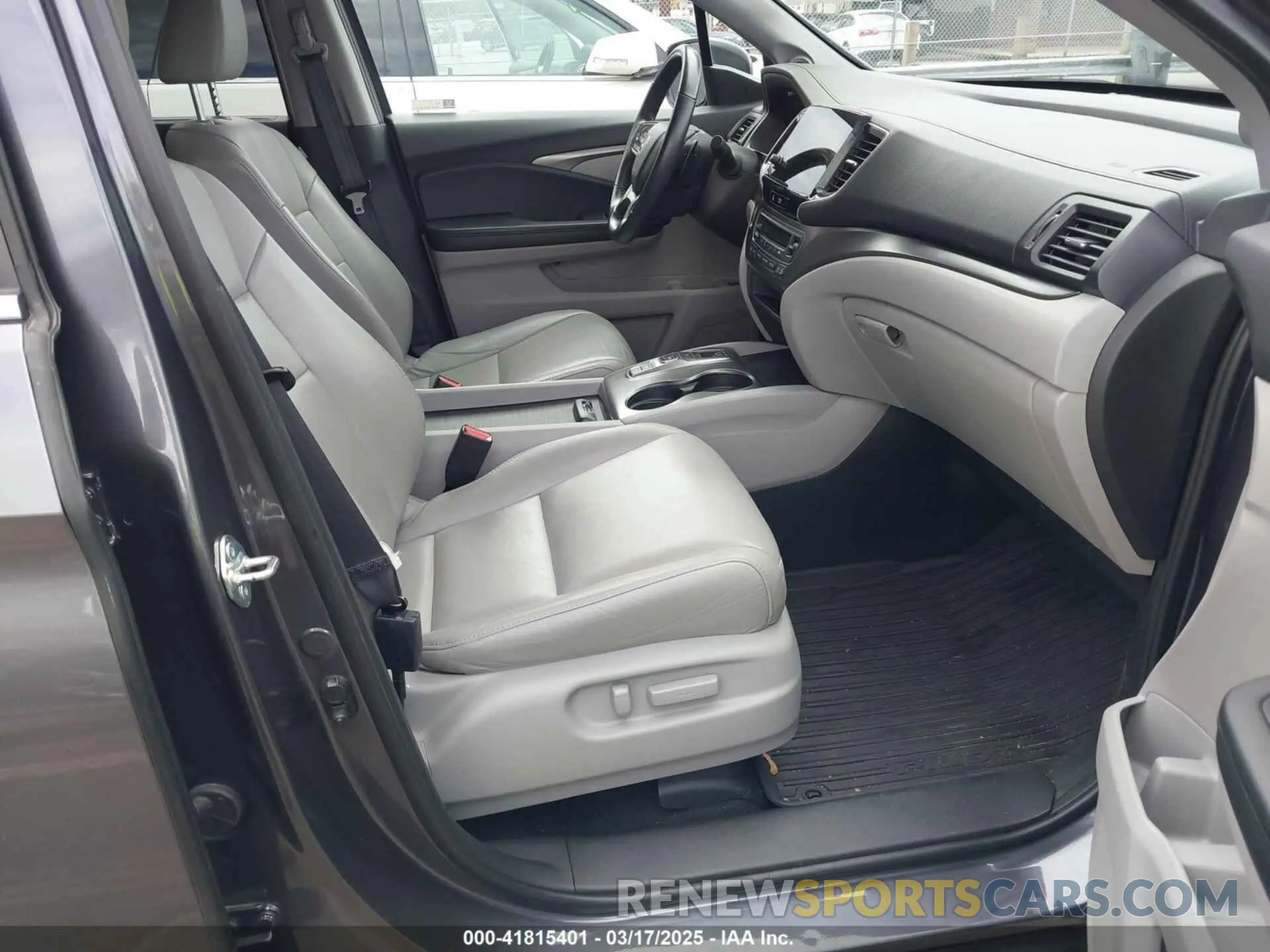 5 fotografías del automóvil dañado 5FNYF5H53MB004212 HONDA PILOT 2021