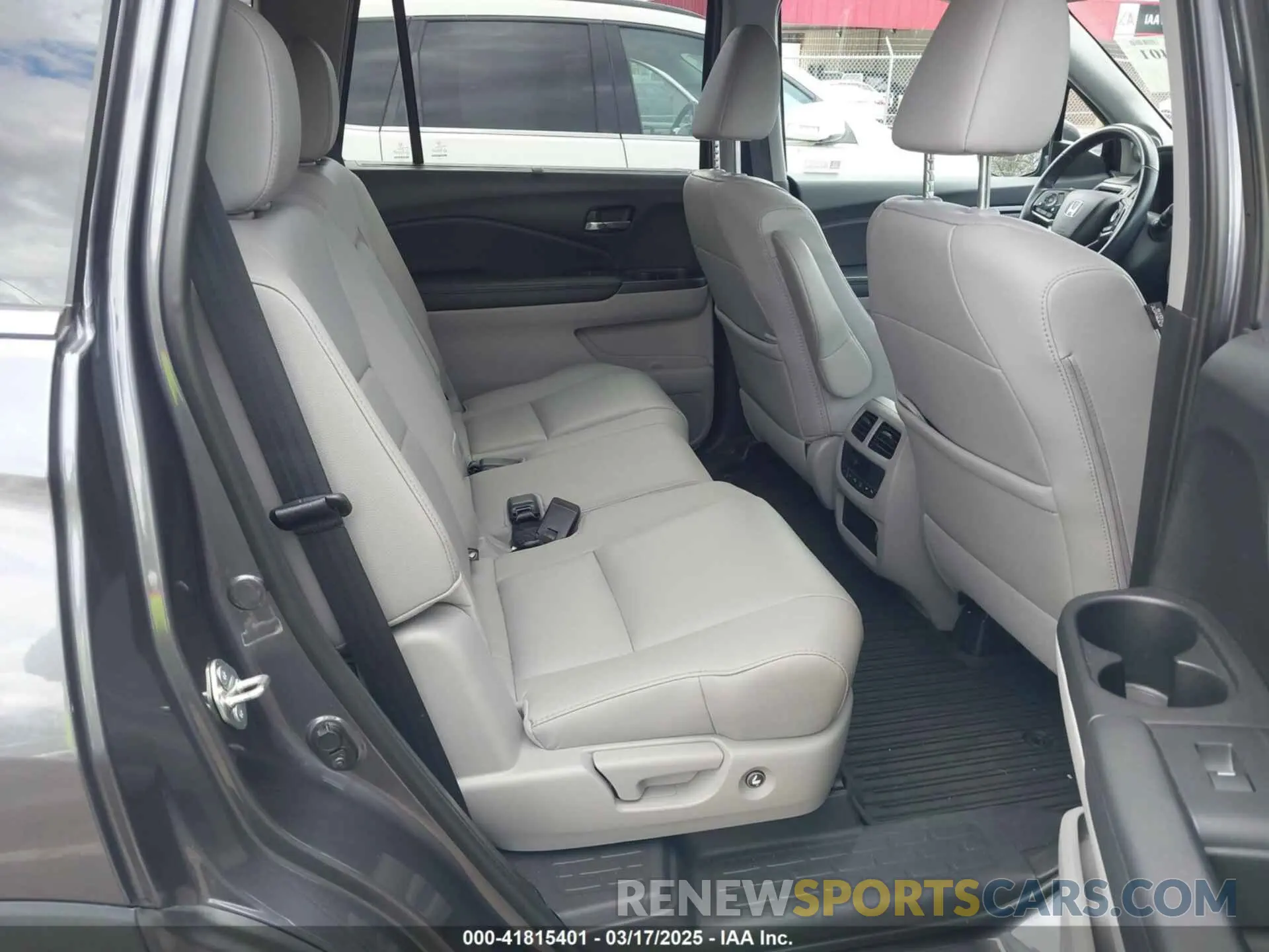 8 fotografías del automóvil dañado 5FNYF5H53MB004212 HONDA PILOT 2021