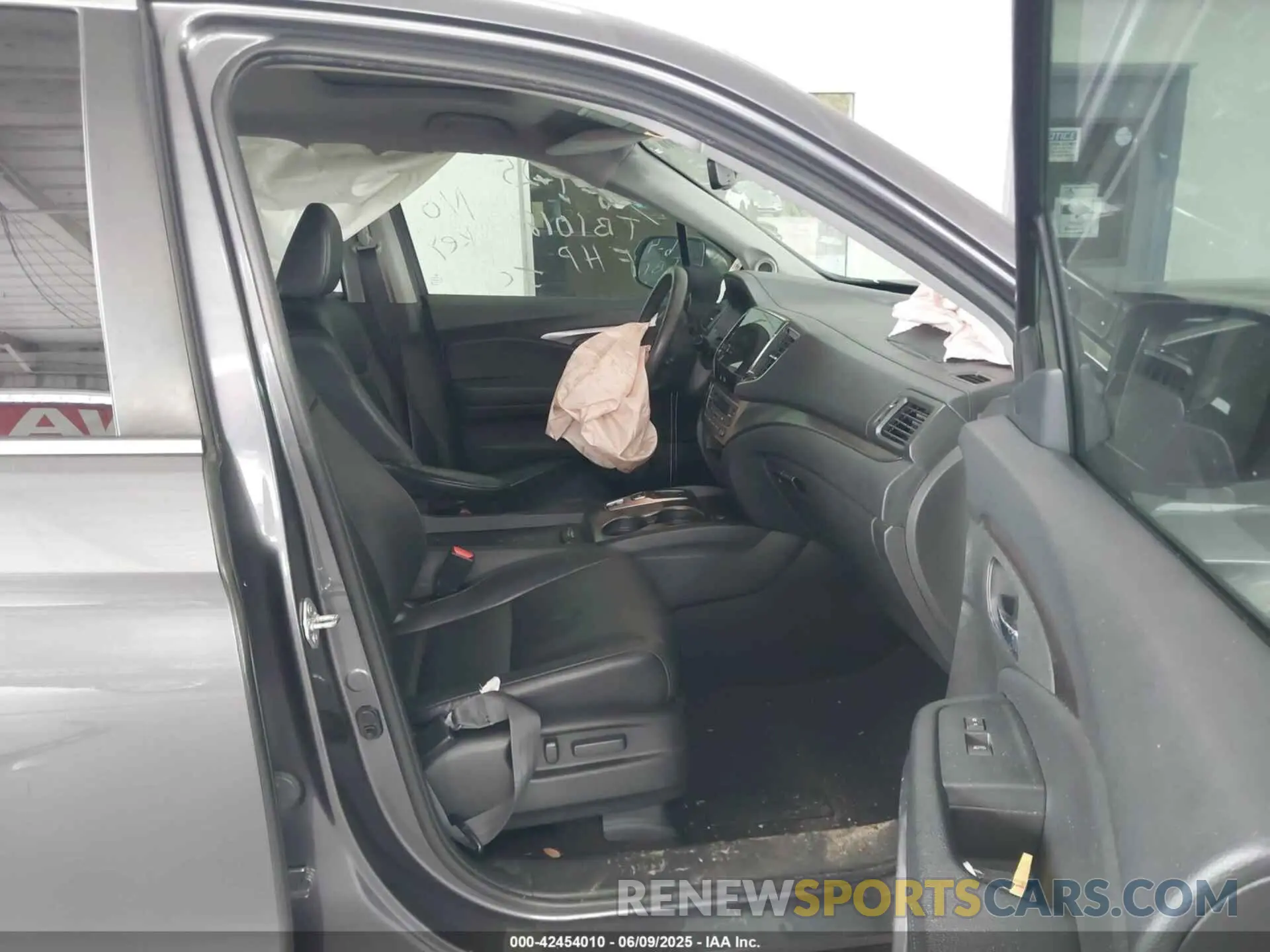5 fotografías del automóvil dañado 5FNYF5H53MB030907 HONDA PILOT 2021