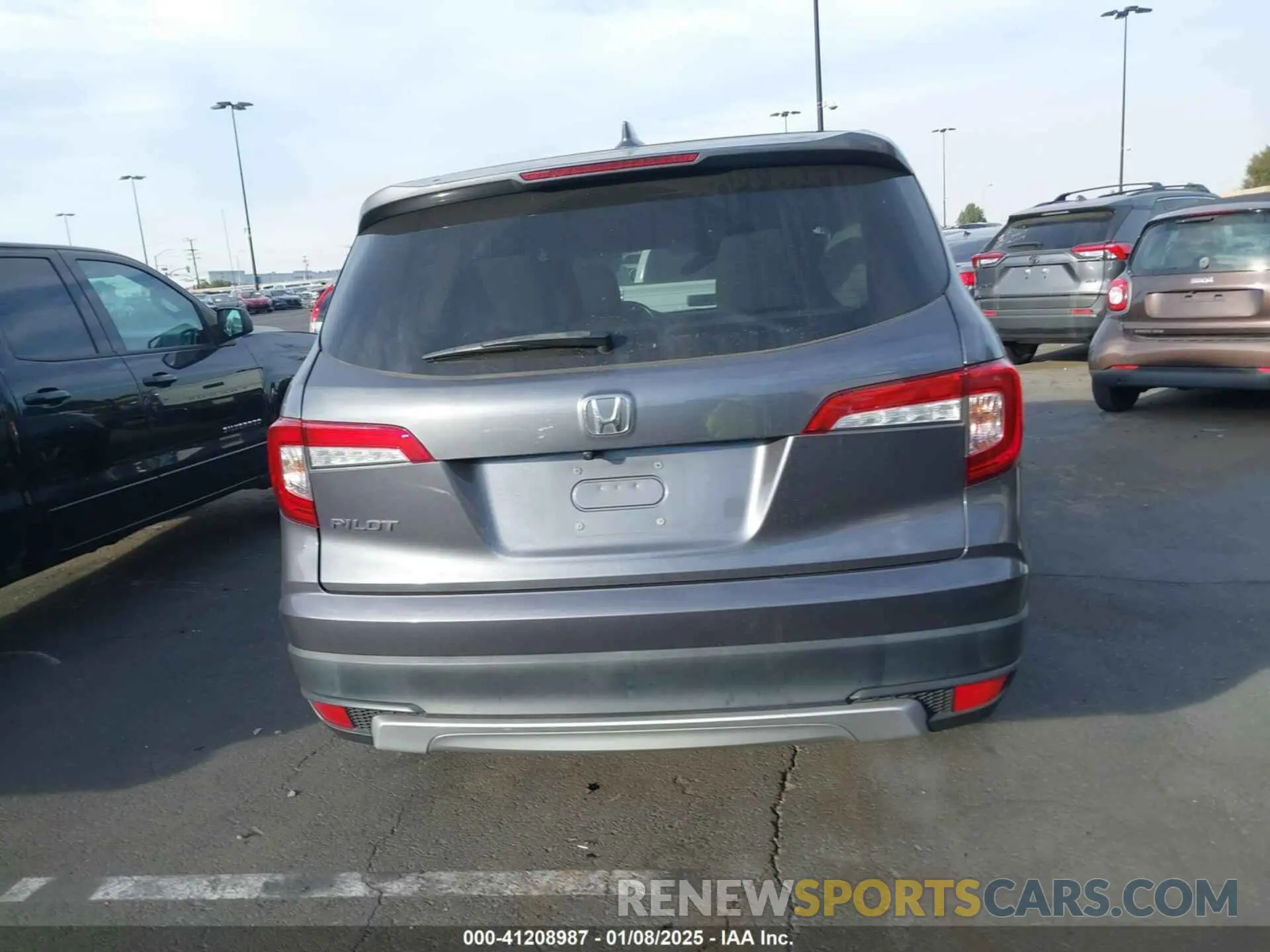 16 fotografías del automóvil dañado 5FNYF5H54MB018846 HONDA PILOT 2021