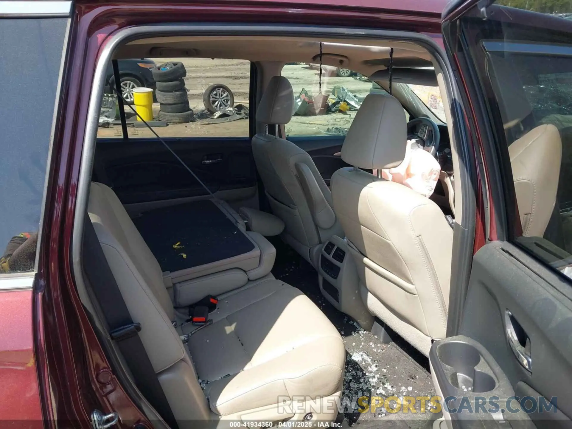 8 fotografías del automóvil dañado 5FNYF5H56MB012112 HONDA PILOT 2021
