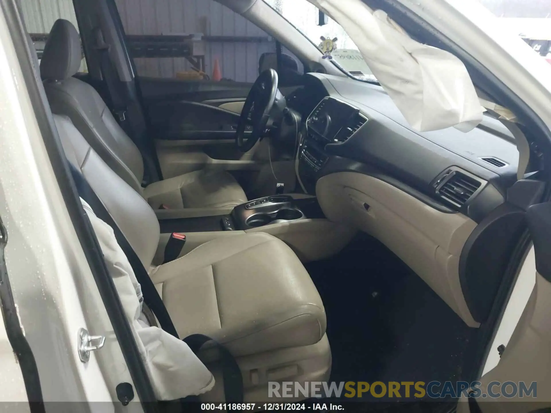 5 fotografías del automóvil dañado 5FNYF5H57MB022843 HONDA PILOT 2021