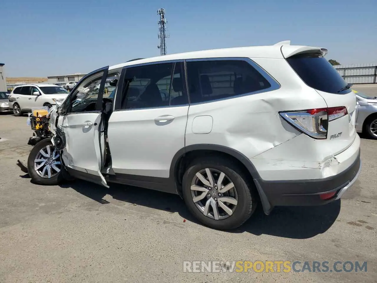 2 fotografías del automóvil dañado 5FNYF5H58MB015609 HONDA PILOT 2021