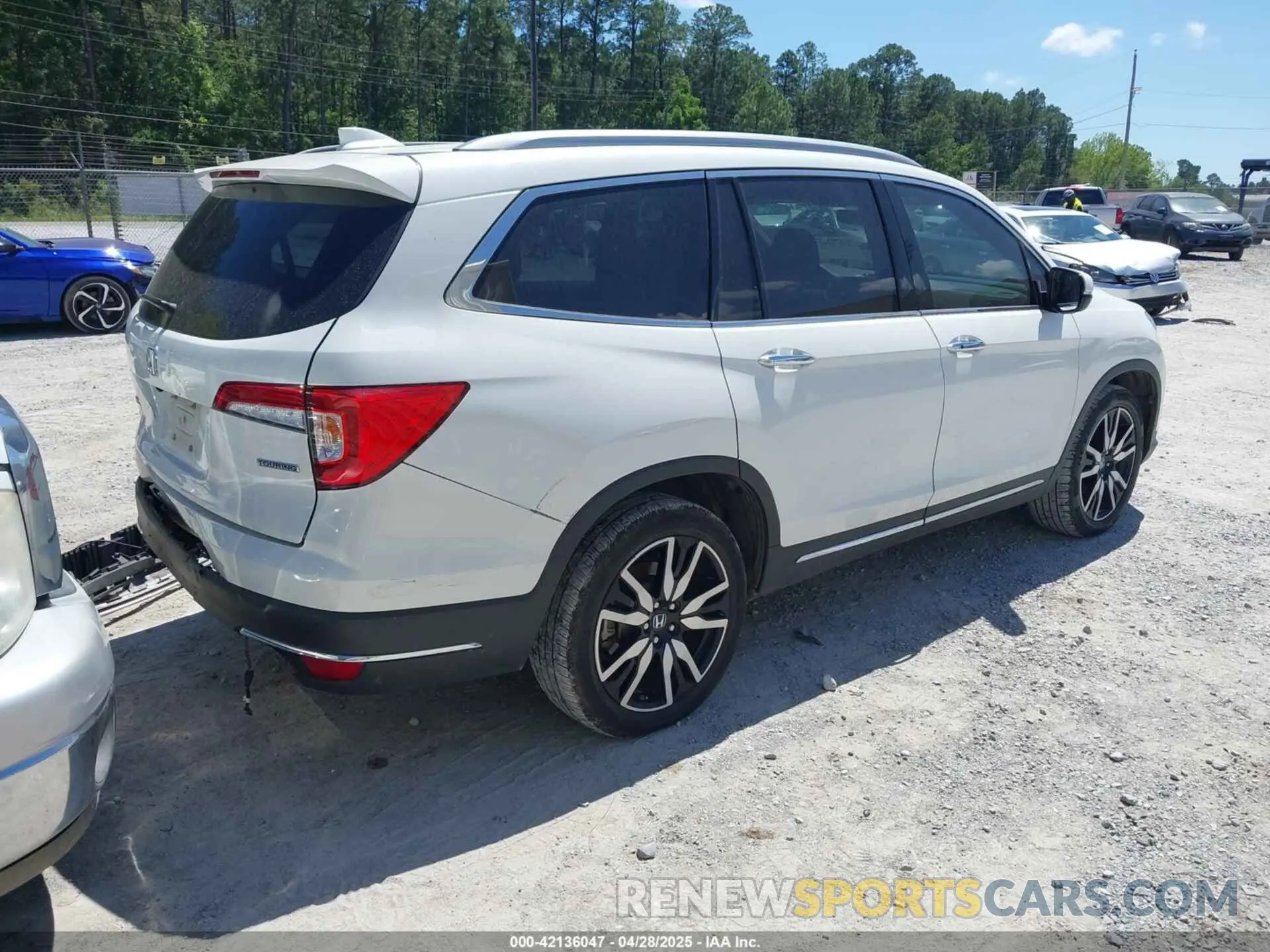 4 fotografías del automóvil dañado 5FNYF5H98MB073807 HONDA PILOT 2021