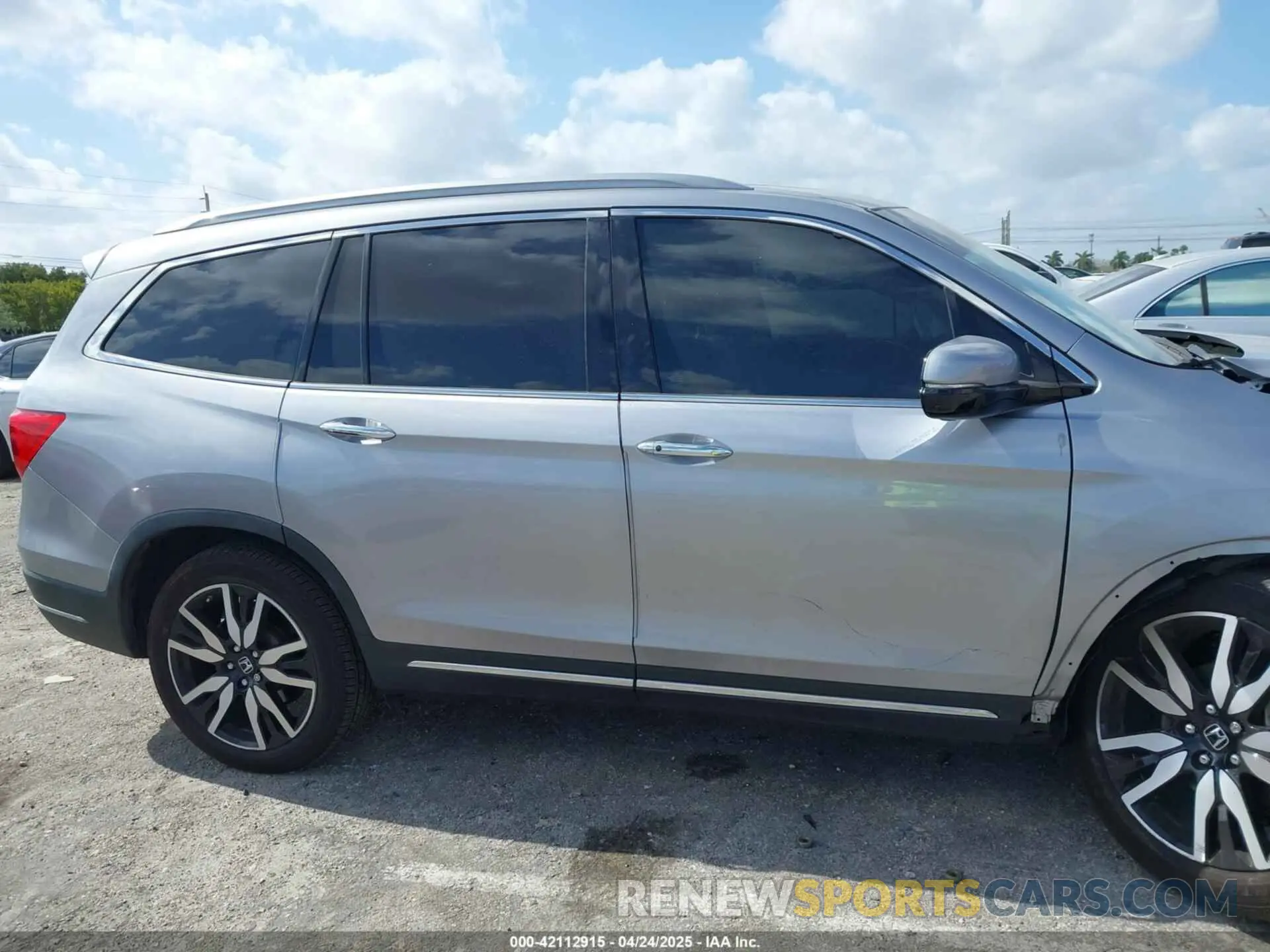 12 fotografías del automóvil dañado 5FNYF5H99MB041638 HONDA PILOT 2021