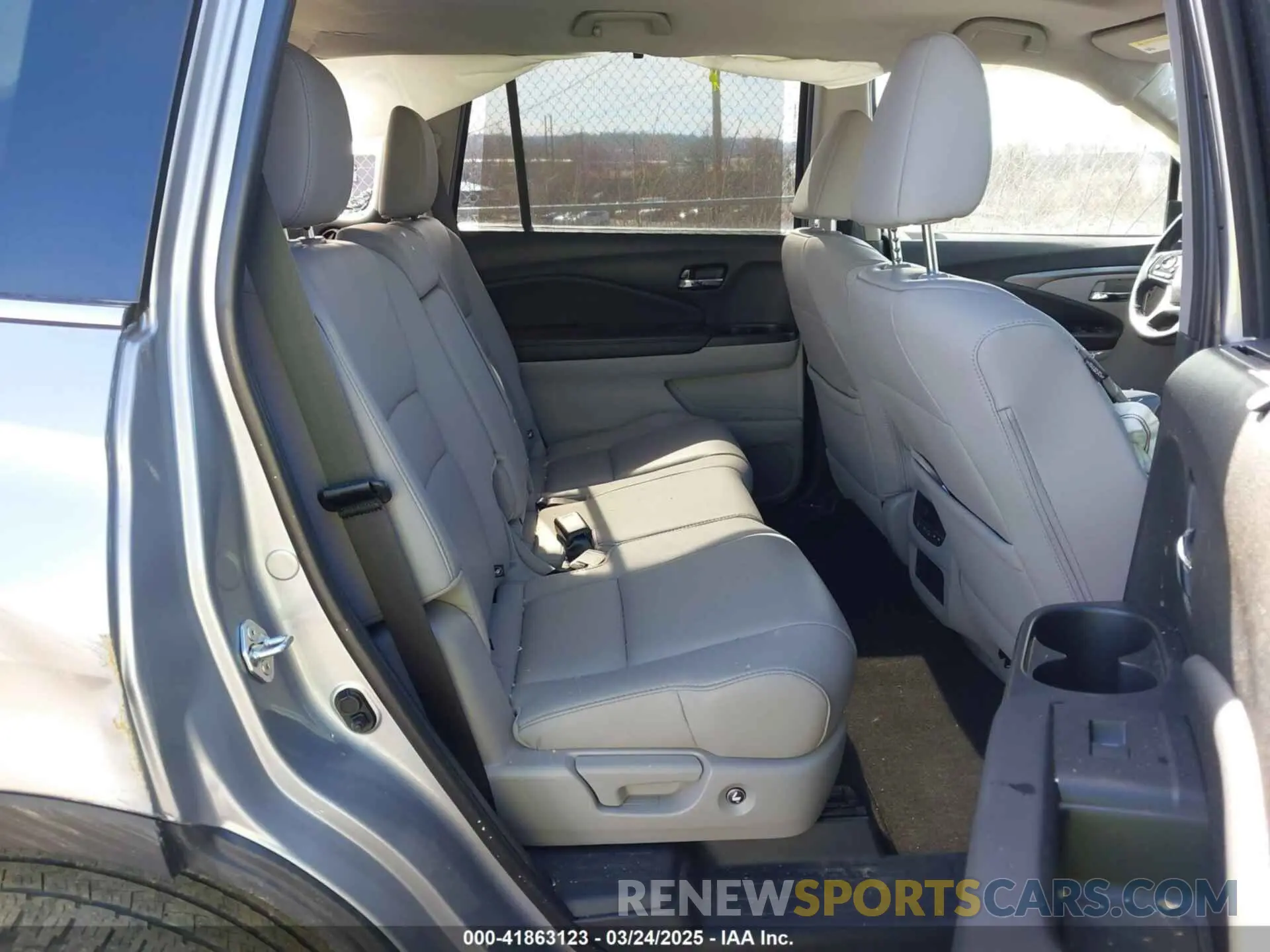 8 fotografías del automóvil dañado 5FNYF6H20MB066095 HONDA PILOT 2021