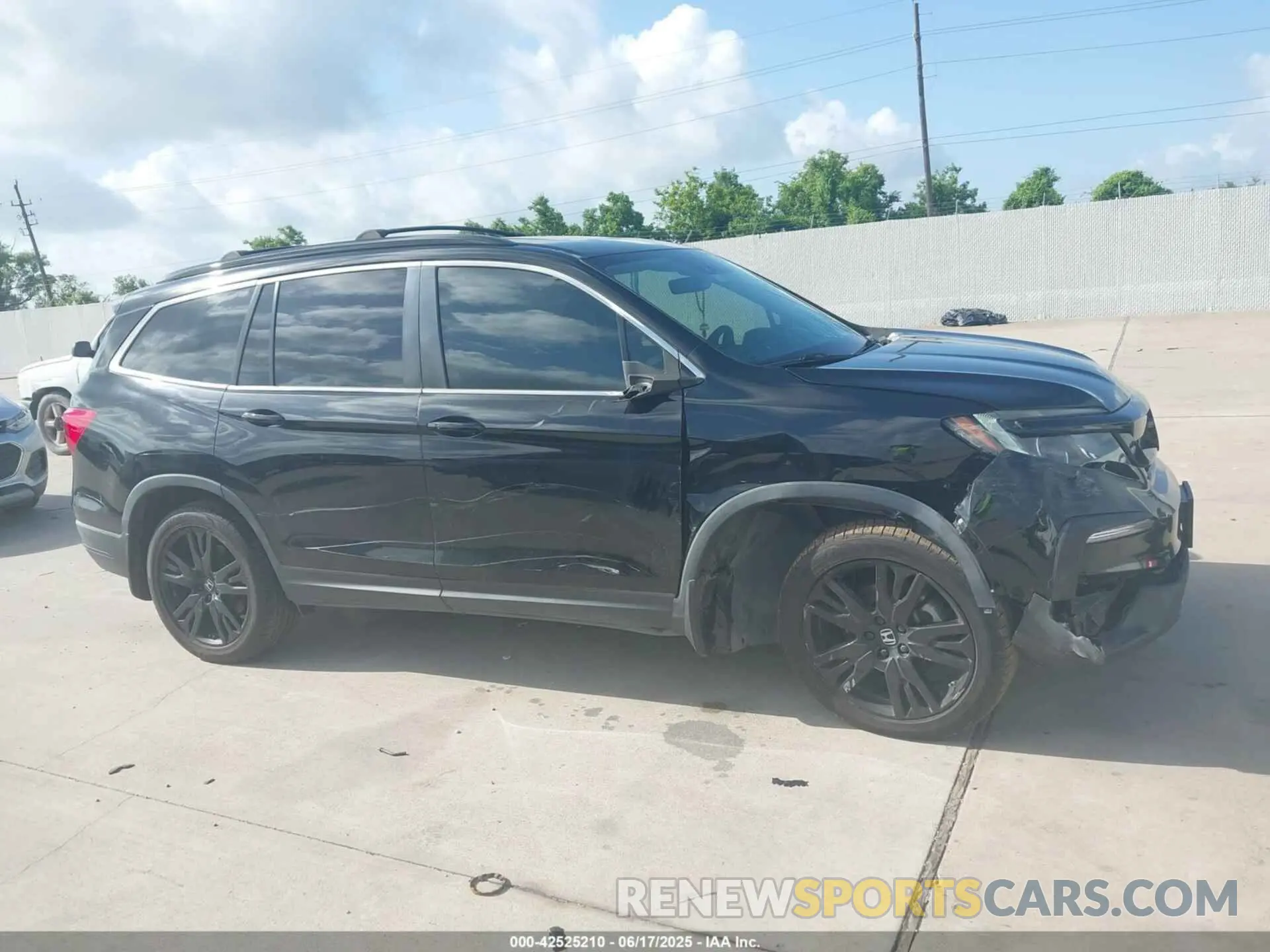 13 fotografías del automóvil dañado 5FNYF6H25MB042875 HONDA PILOT 2021