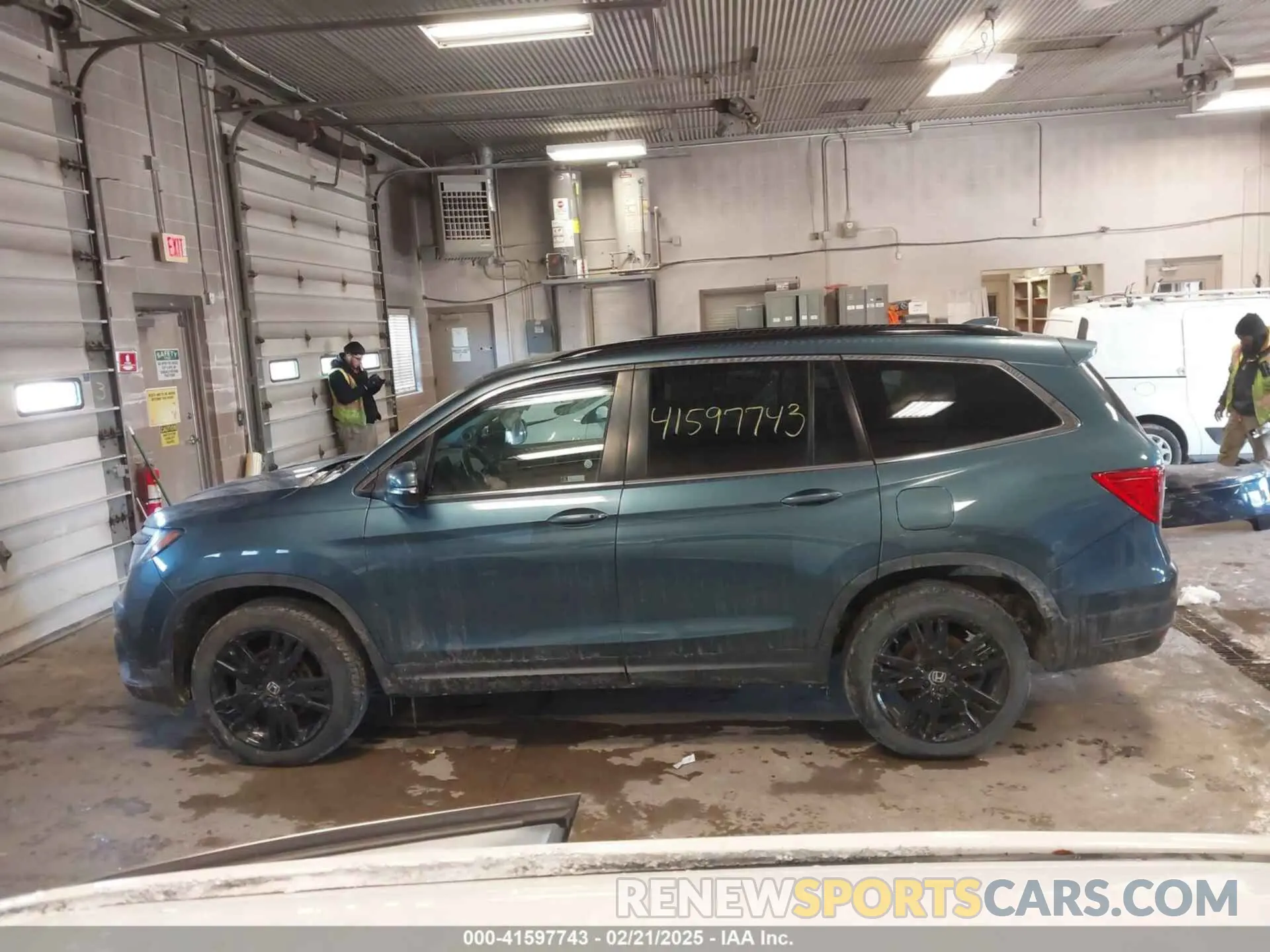 14 fotografías del automóvil dañado 5FNYF6H28MB009000 HONDA PILOT 2021