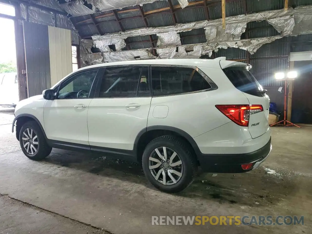 2 fotografías del automóvil dañado 5FNYF6H56MB003786 HONDA PILOT 2021