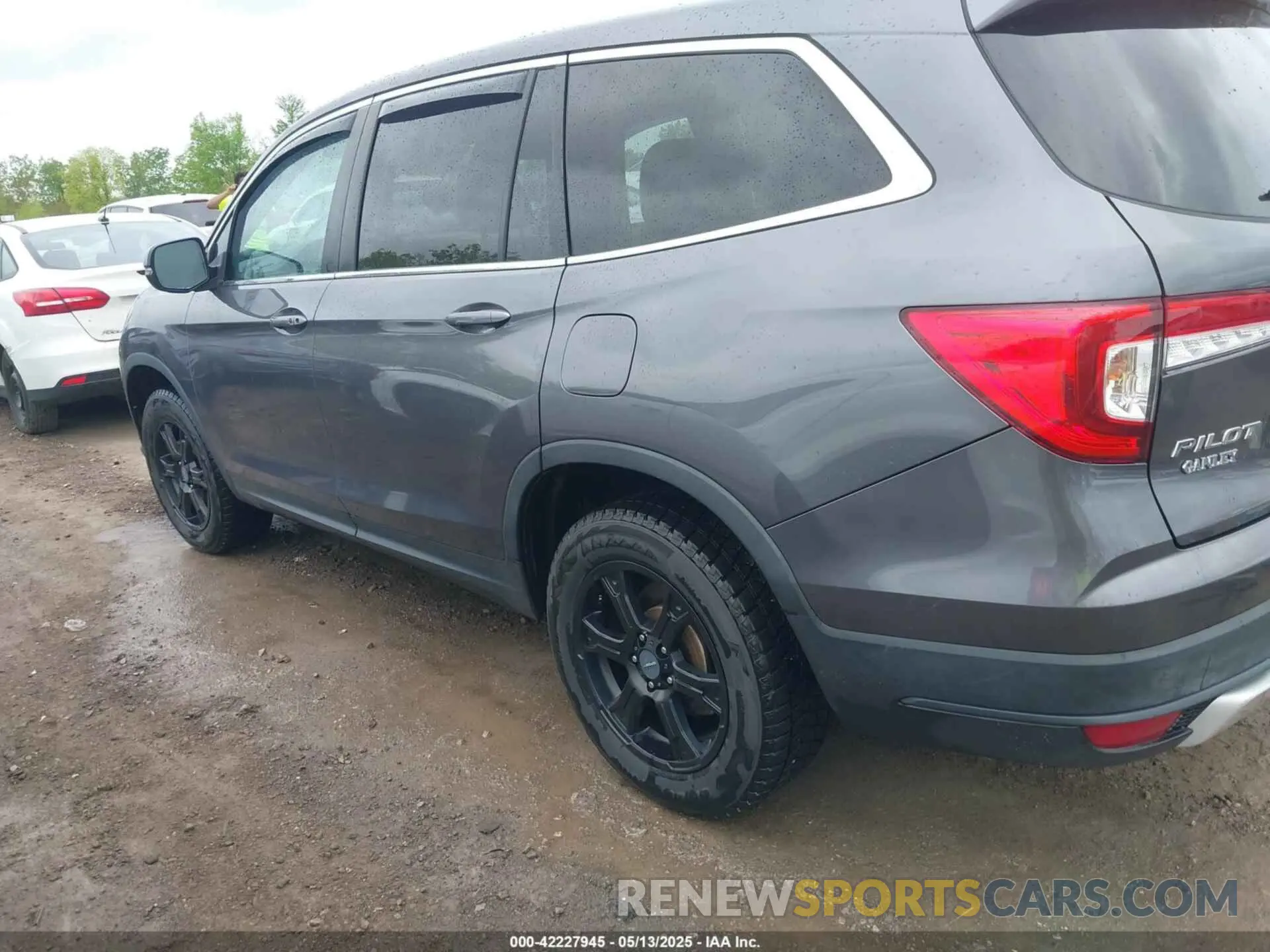 14 fotografías del automóvil dañado 5FNYF6H57MB072227 HONDA PILOT 2021