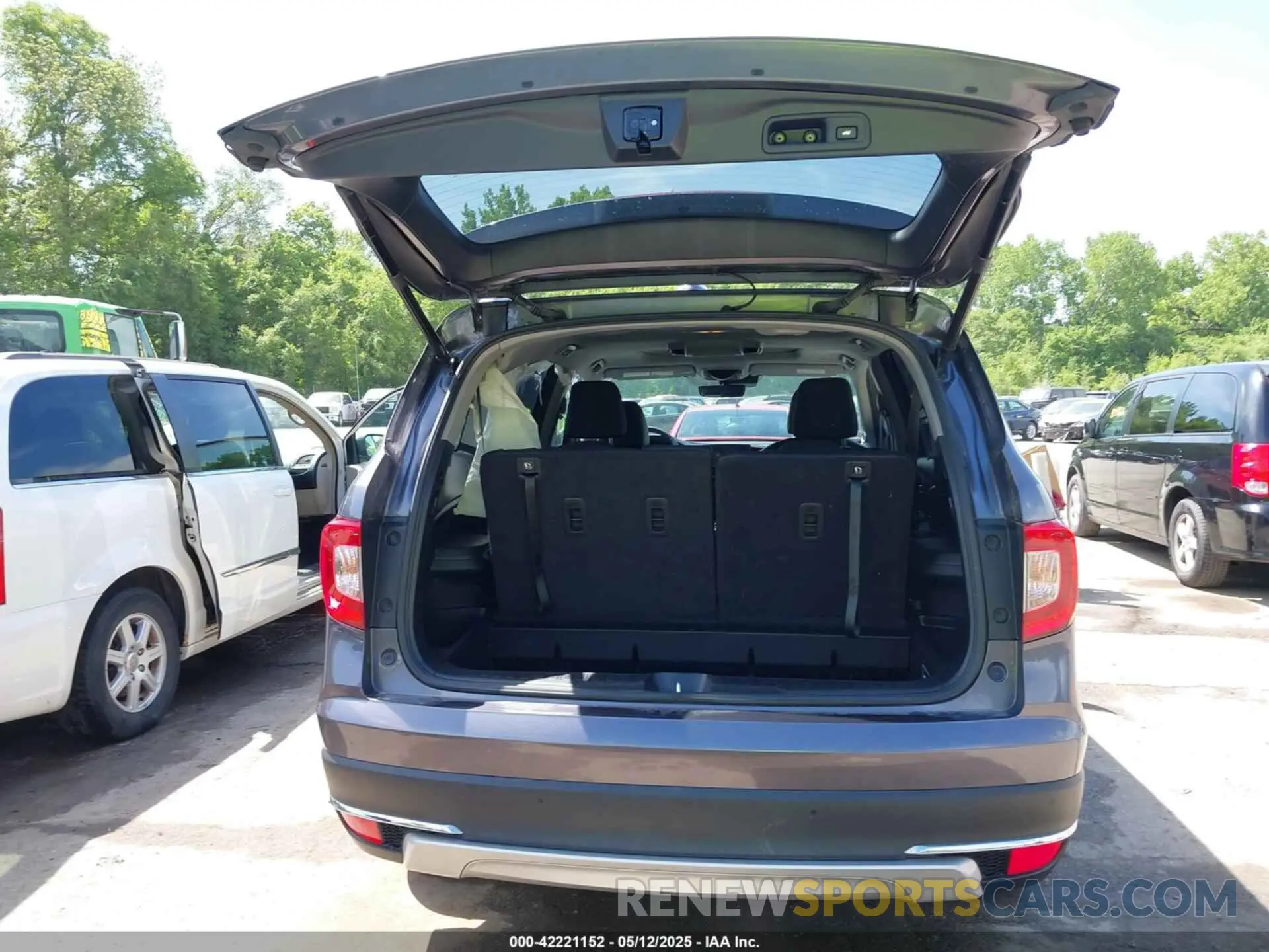 17 fotografías del automóvil dañado 5FNYF6H66MB081767 HONDA PILOT 2021