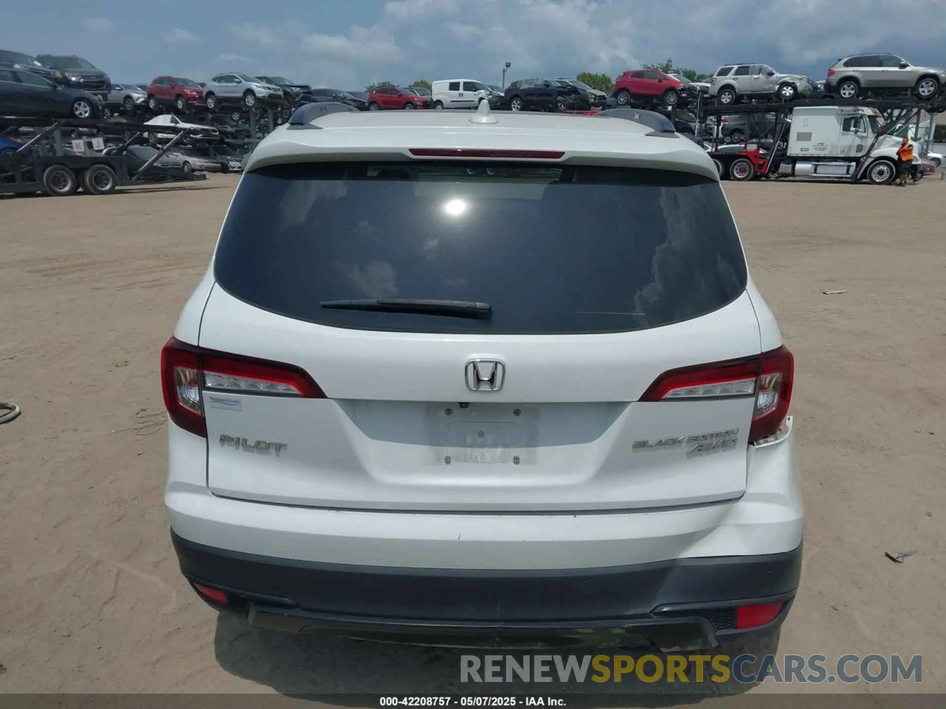 16 fotografías del automóvil dañado 5FNYF6H71MB036843 HONDA PILOT 2021