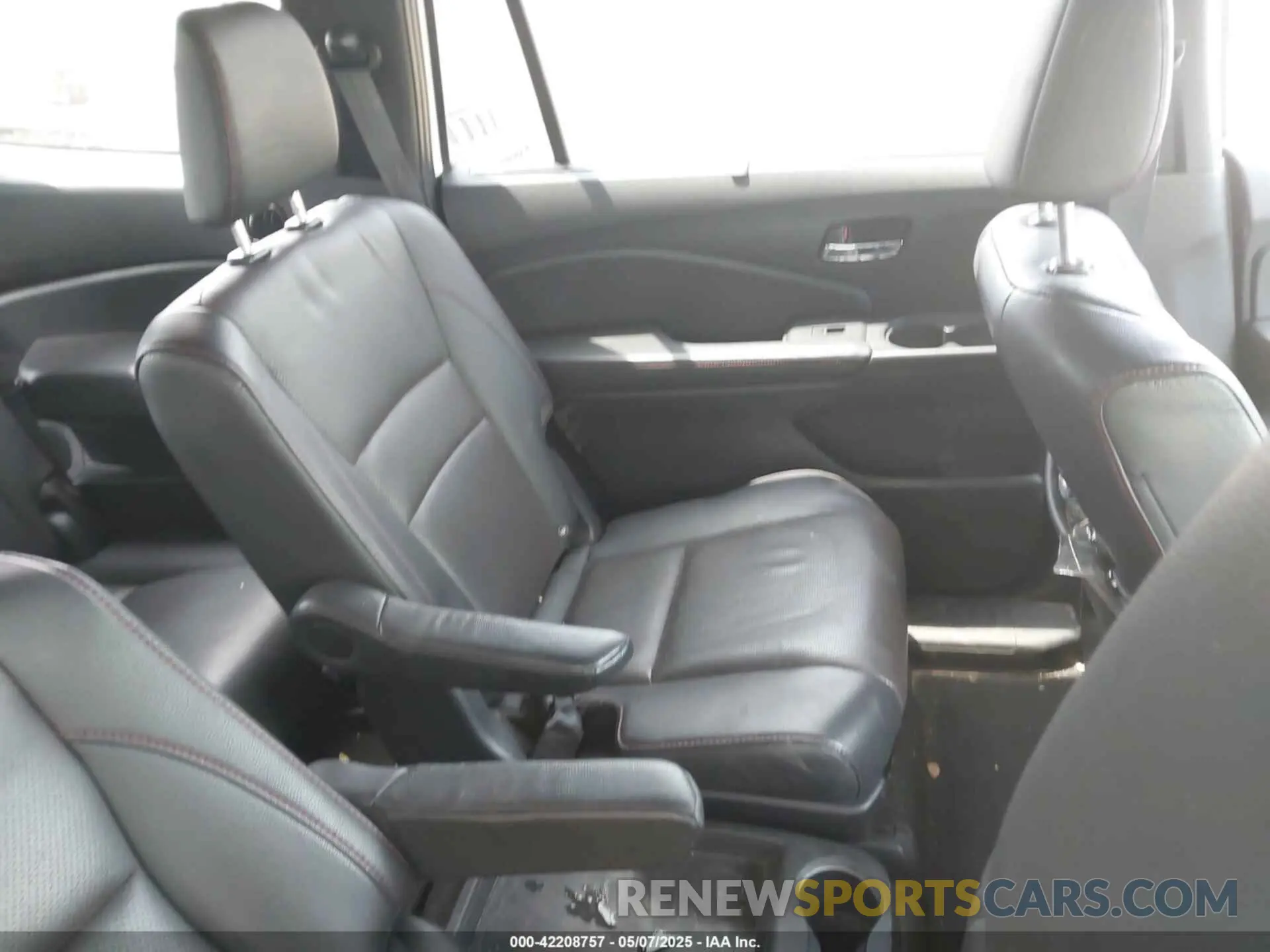8 fotografías del automóvil dañado 5FNYF6H71MB036843 HONDA PILOT 2021