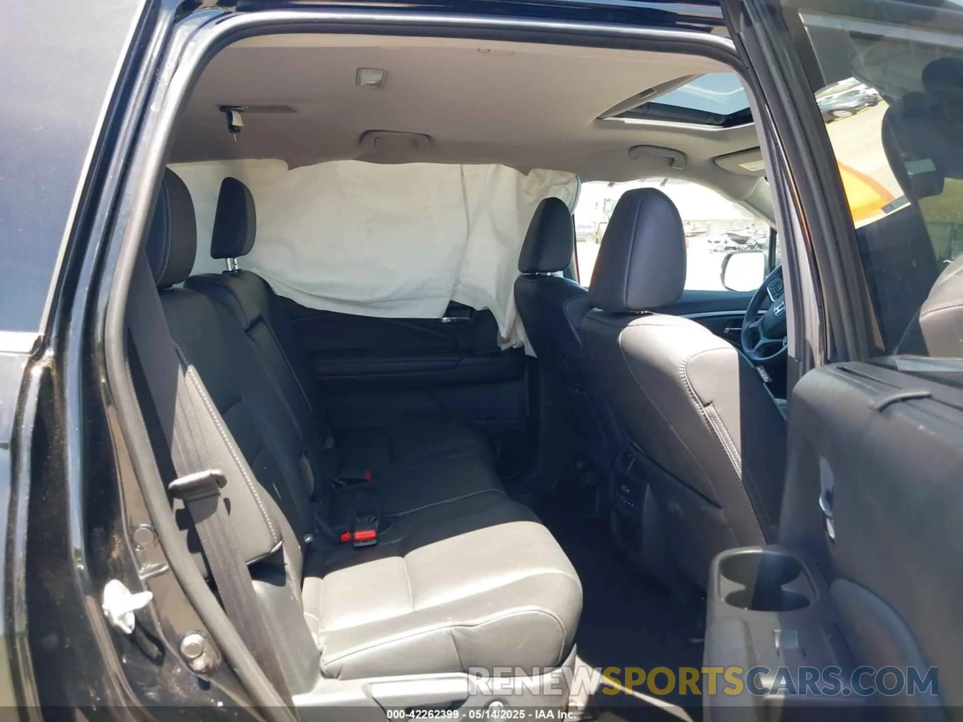 8 fotografías del automóvil dañado 5FNYF5H26NB011002 HONDA PILOT 2022
