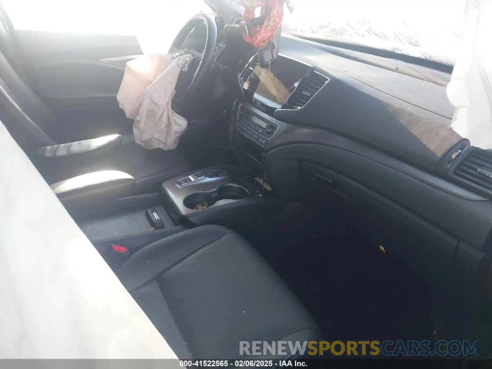5 fotografías del automóvil dañado 5FNYF5H27NB032330 HONDA PILOT 2022
