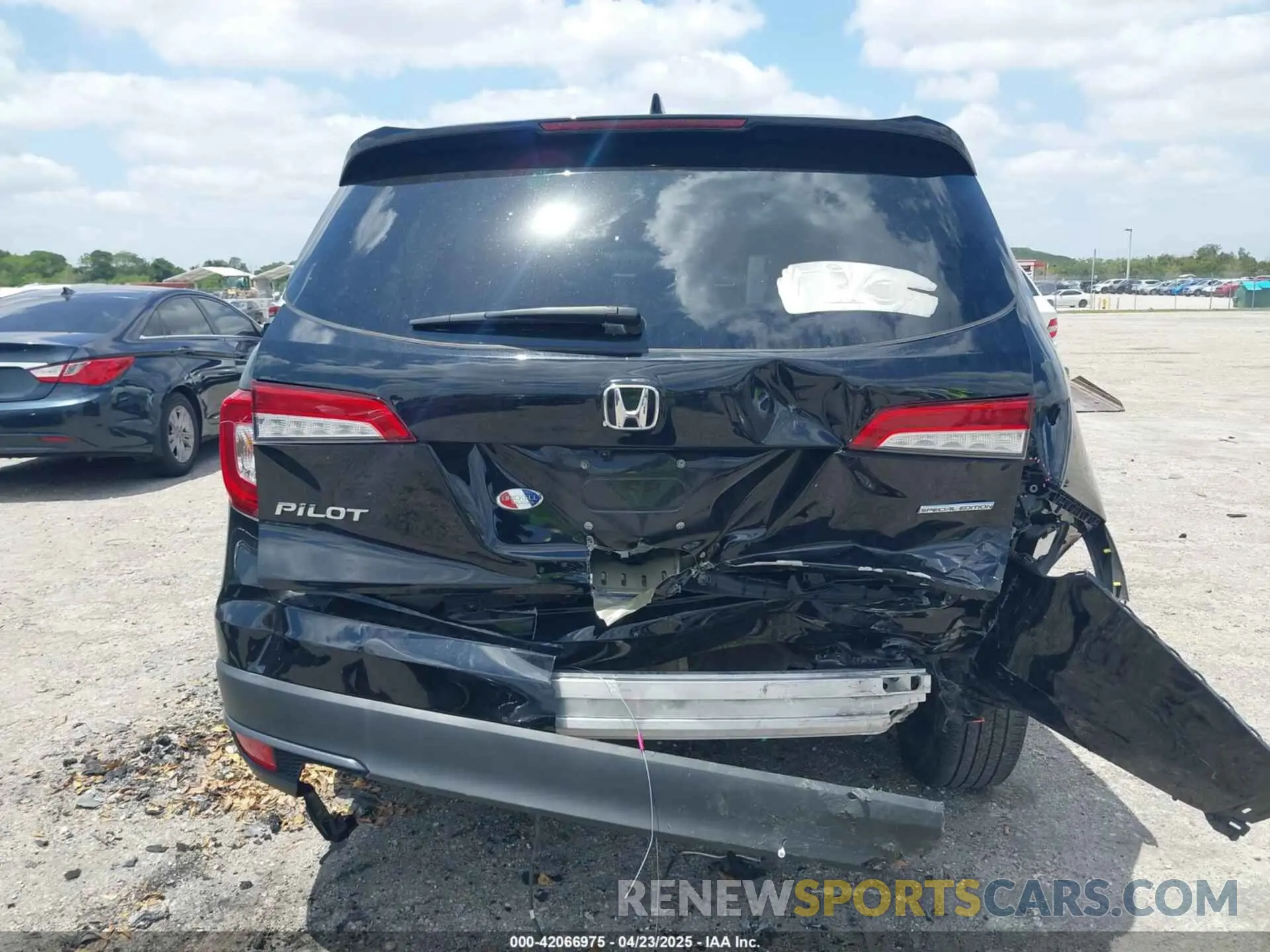 17 fotografías del automóvil dañado 5FNYF5H28NB031266 HONDA PILOT 2022