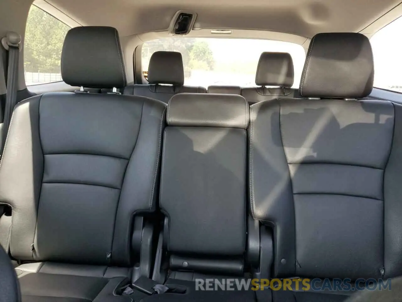 10 fotografías del automóvil dañado 5FNYF5H51NB038747 HONDA PILOT 2022