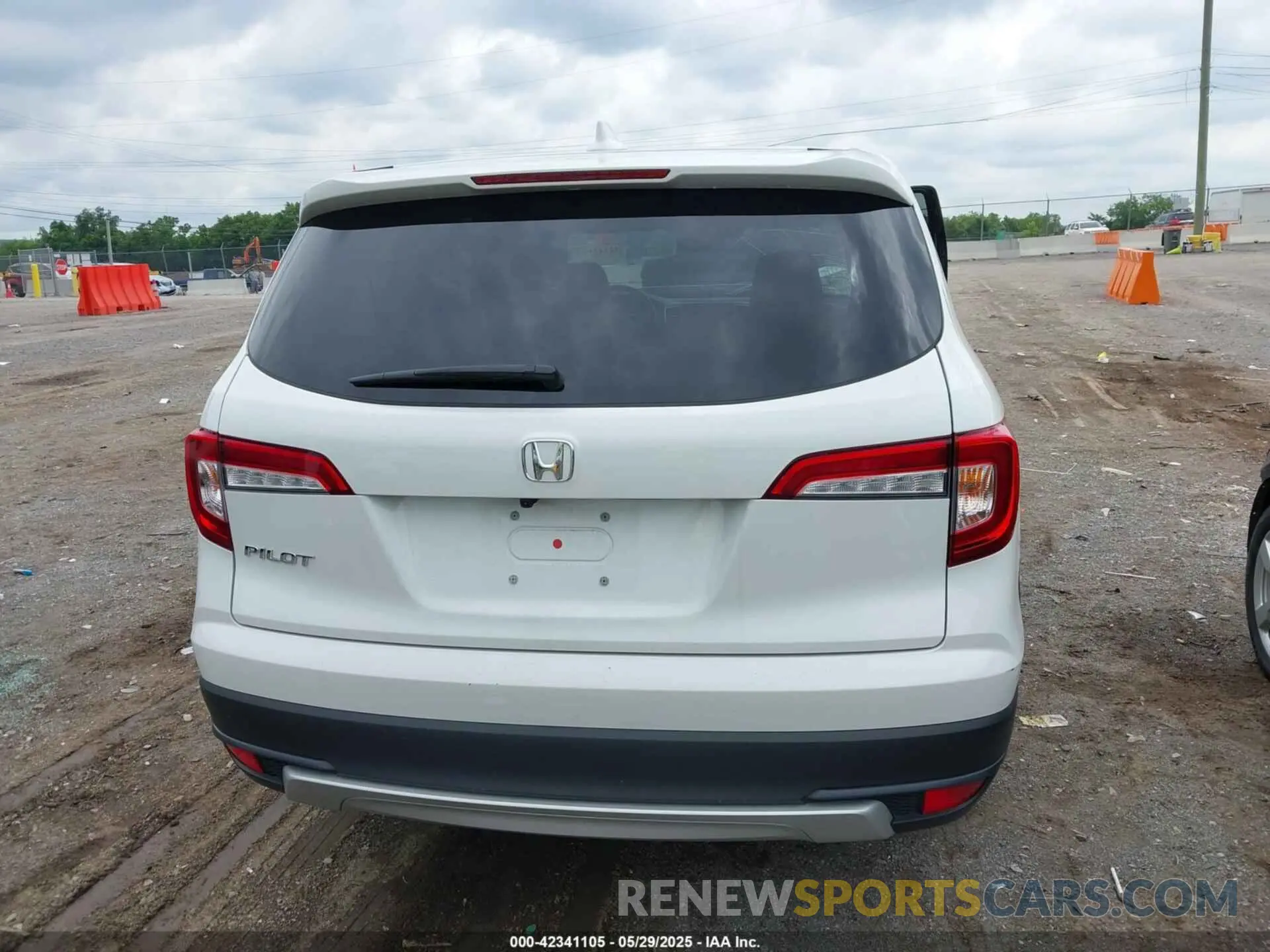 16 fotografías del automóvil dañado 5FNYF5H52NB003232 HONDA PILOT 2022