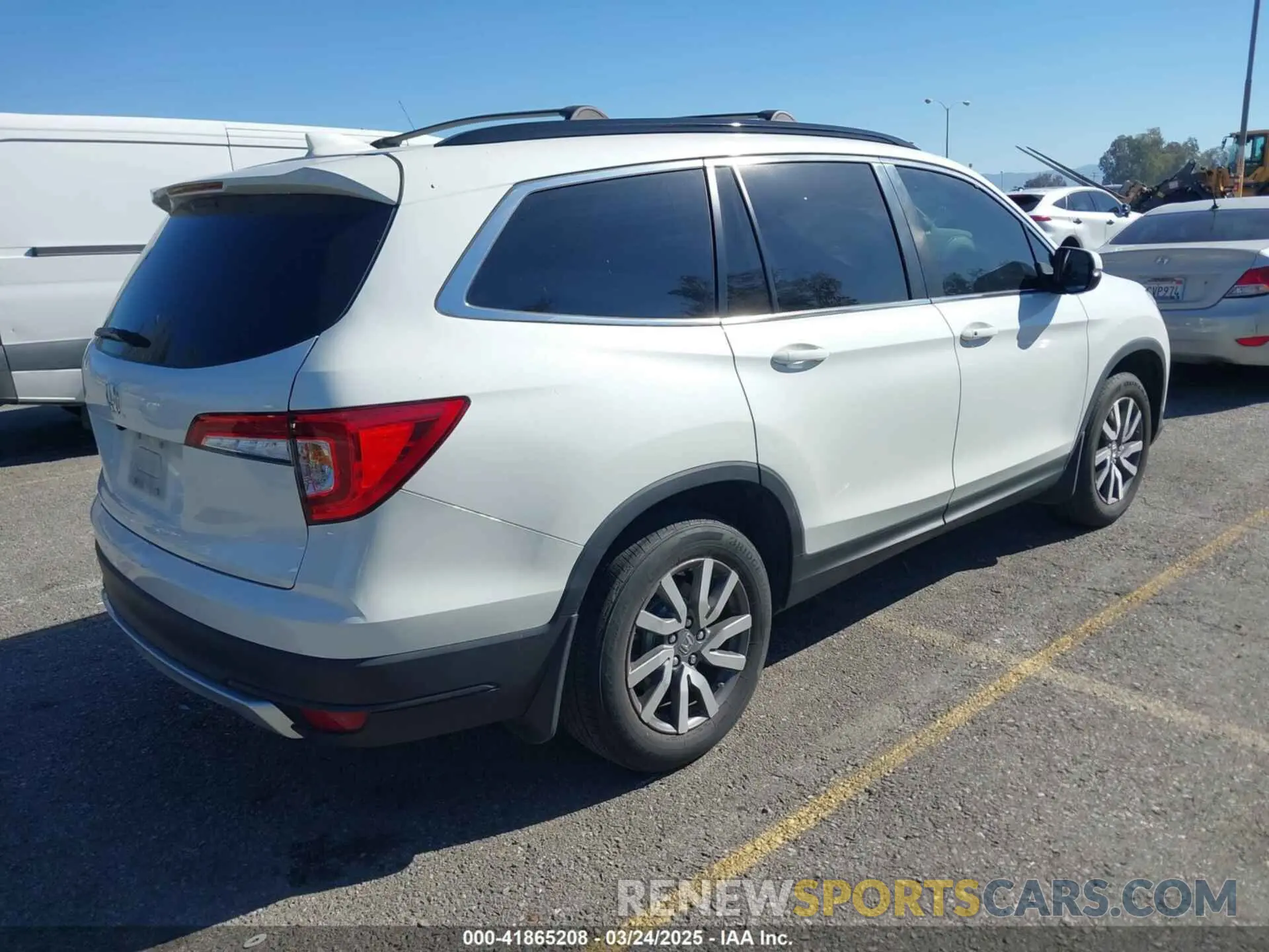 4 fotografías del automóvil dañado 5FNYF5H52NB009628 HONDA PILOT 2022