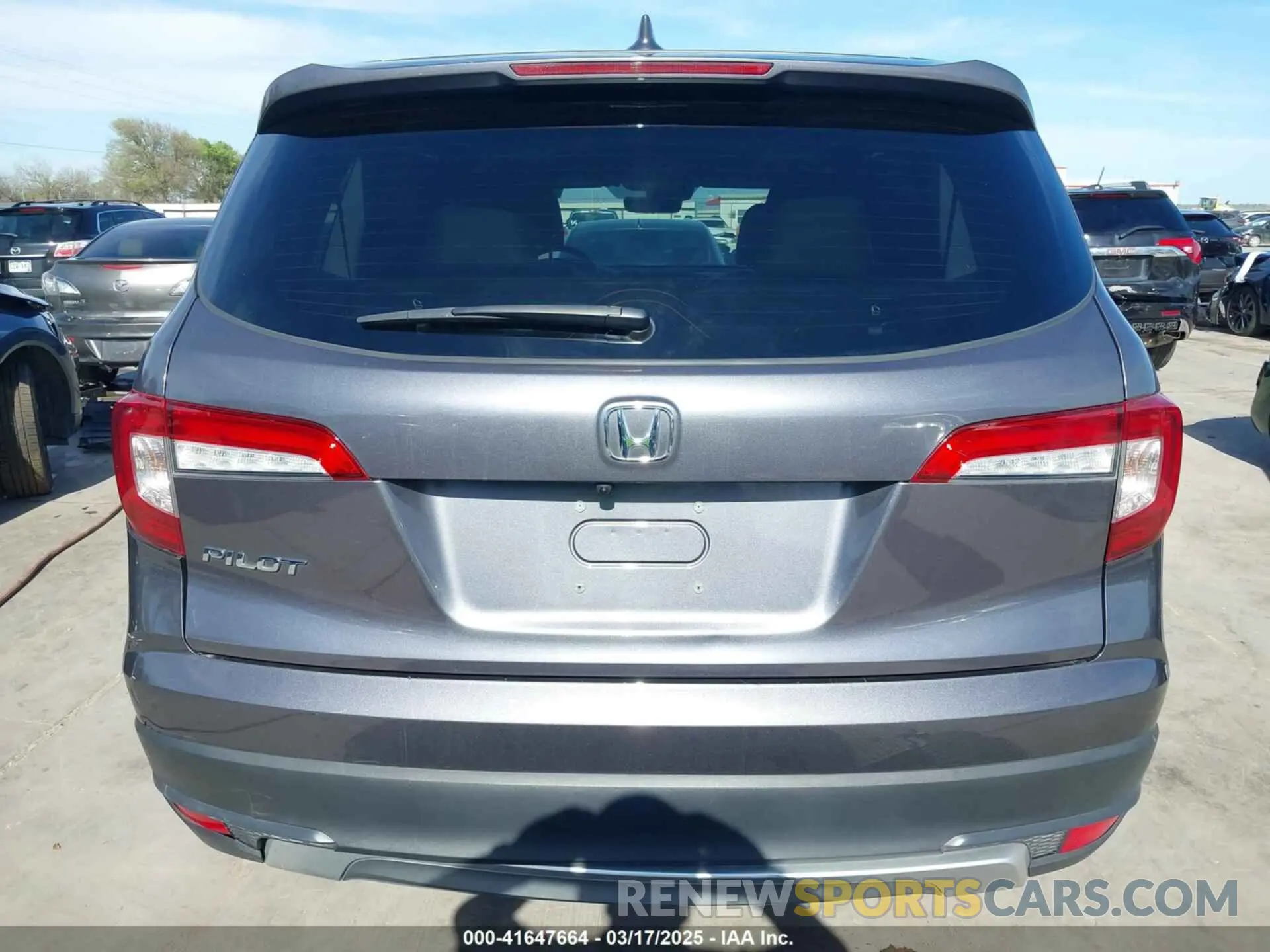 17 fotografías del automóvil dañado 5FNYF5H54NB036328 HONDA PILOT 2022