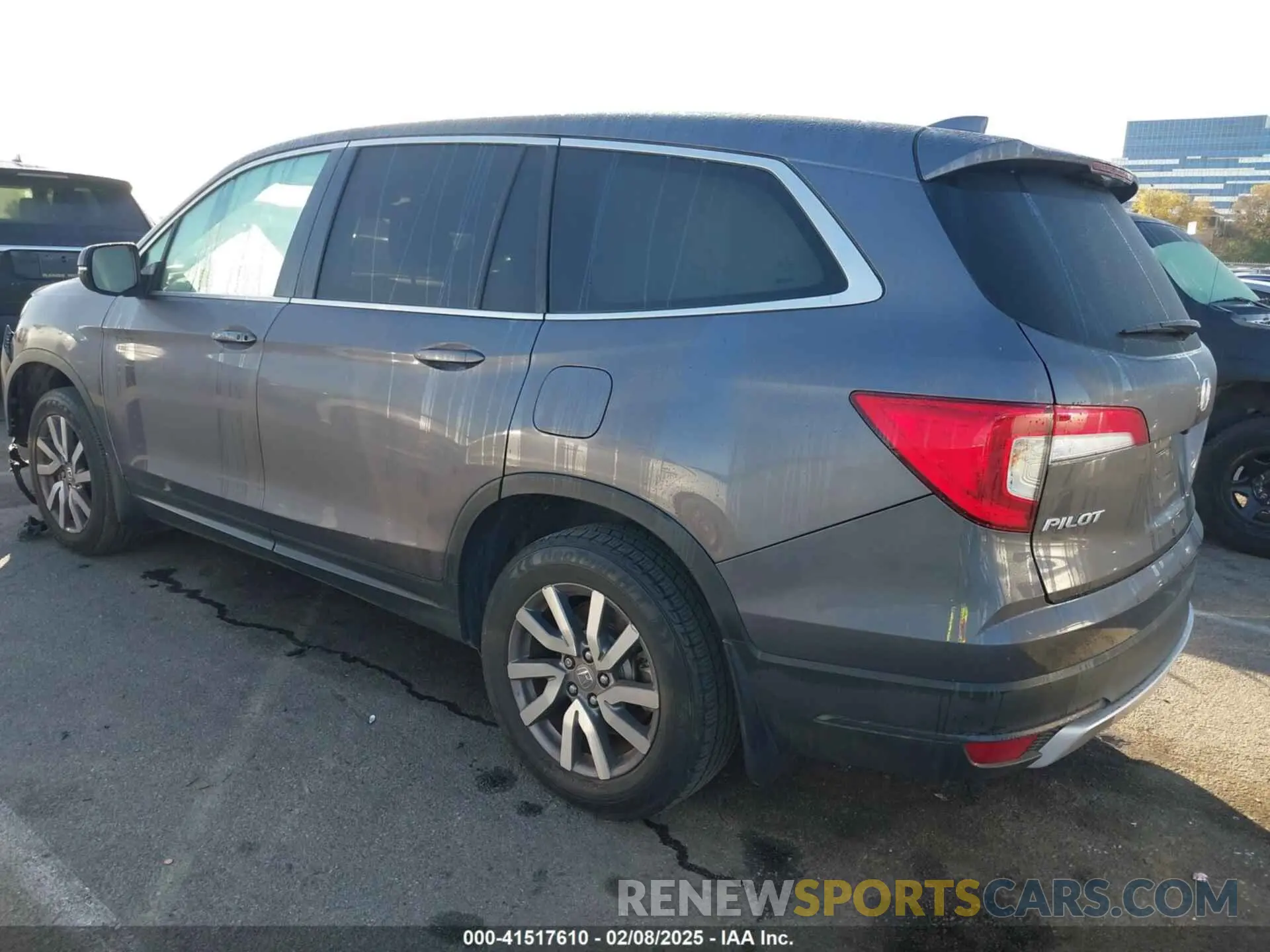 14 fotografías del automóvil dañado 5FNYF5H58NB006653 HONDA PILOT 2022