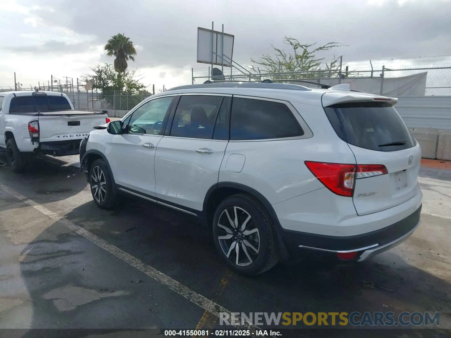3 fotografías del automóvil dañado 5FNYF6H02NB043594 HONDA PILOT 2022