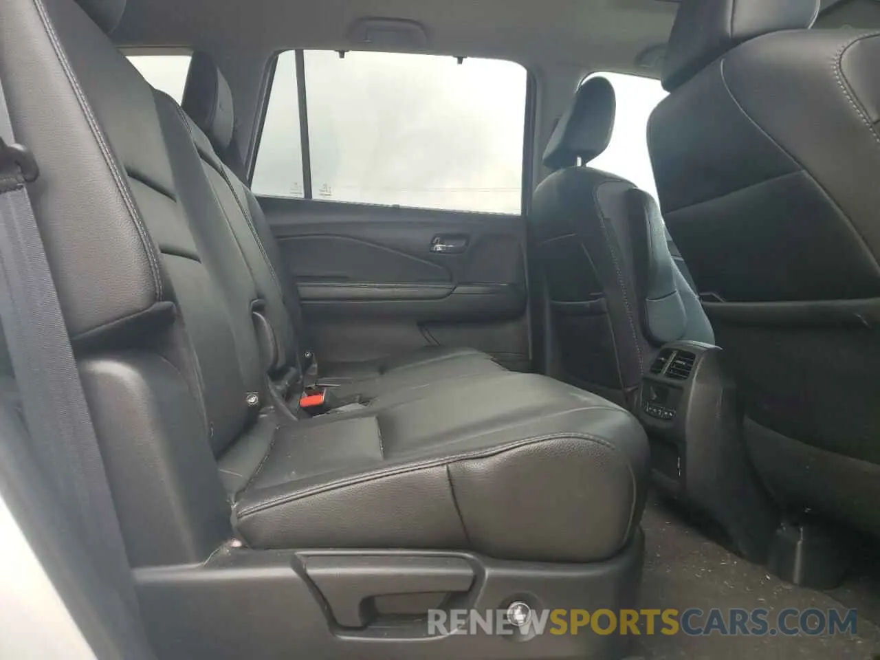 11 fotografías del automóvil dañado 5FNYF6H20NB003323 HONDA PILOT 2022