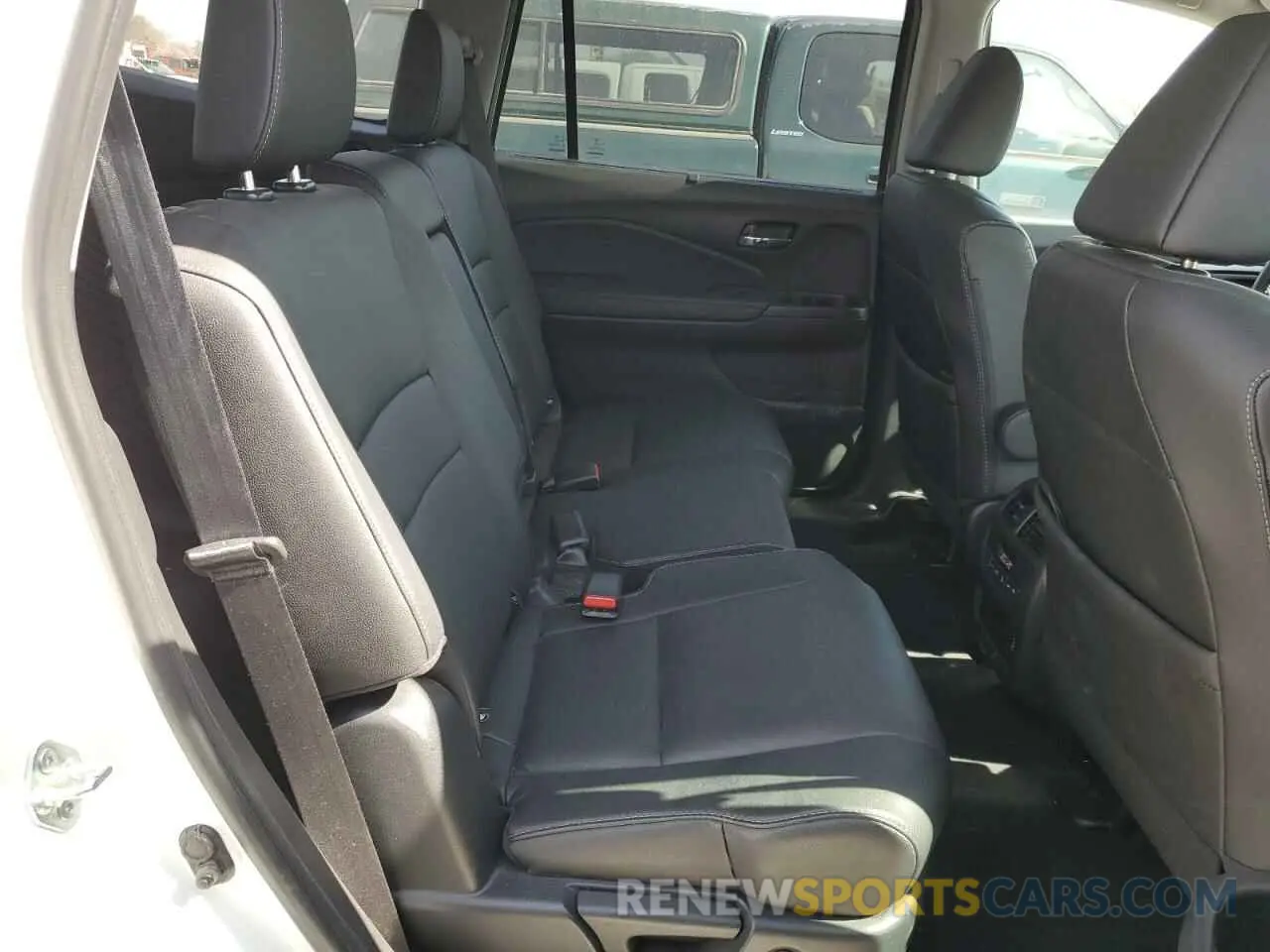 11 fotografías del automóvil dañado 5FNYF6H23NB003252 HONDA PILOT 2022