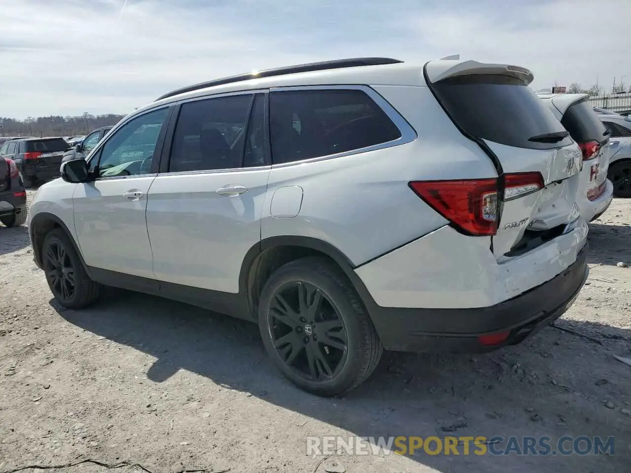 2 fotografías del automóvil dañado 5FNYF6H23NB003252 HONDA PILOT 2022