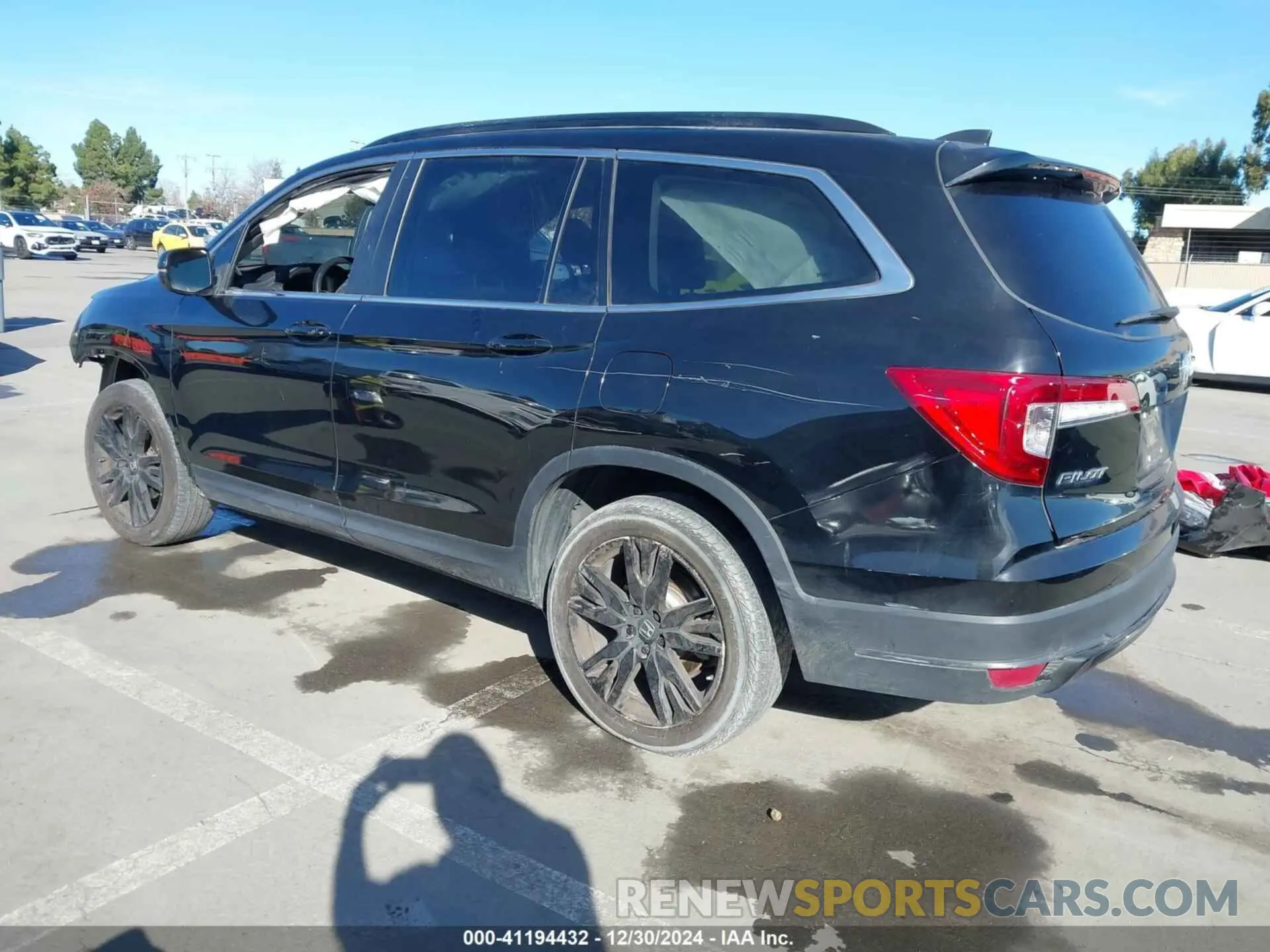 3 fotografías del automóvil dañado 5FNYF6H26NB102339 HONDA PILOT 2022
