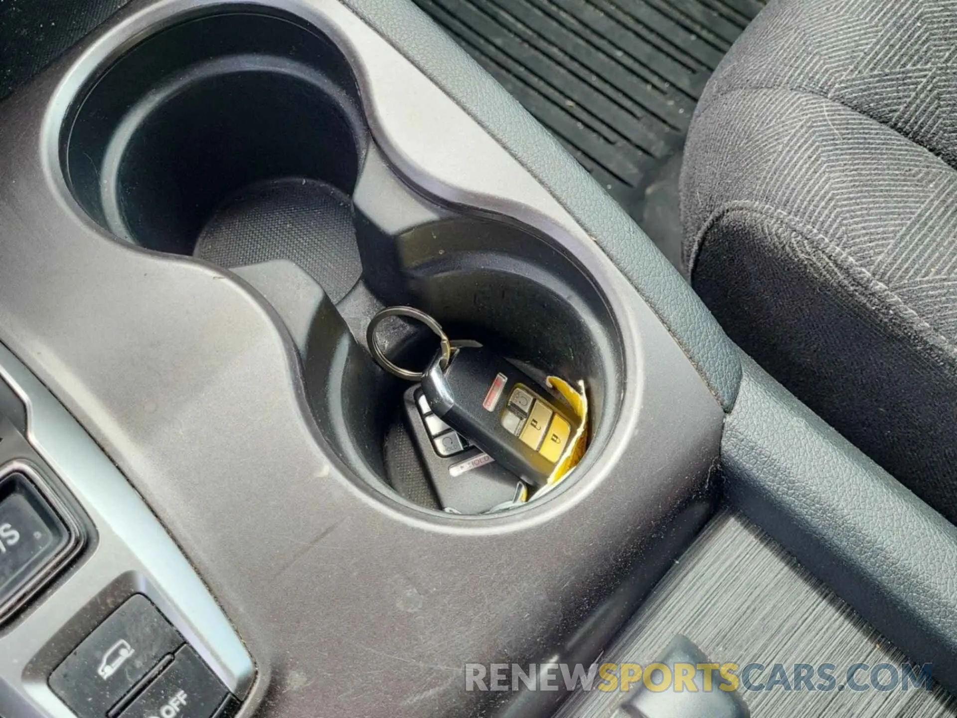 8 fotografías del automóvil dañado 5FNYF6H38NB082894 HONDA PILOT 2022