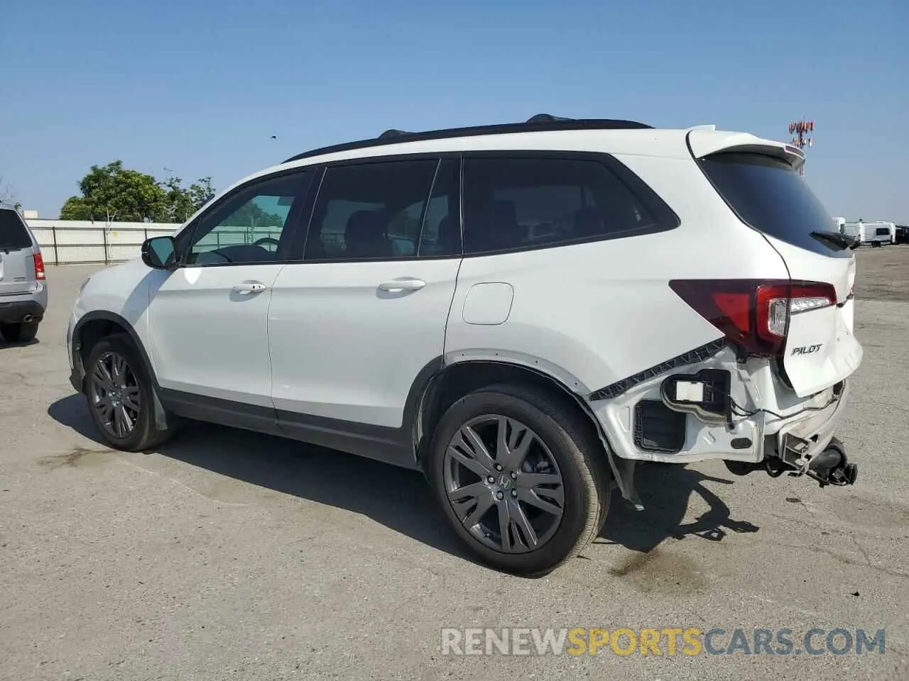 2 fotografías del automóvil dañado 5FNYF6H3XNB099339 HONDA PILOT 2022