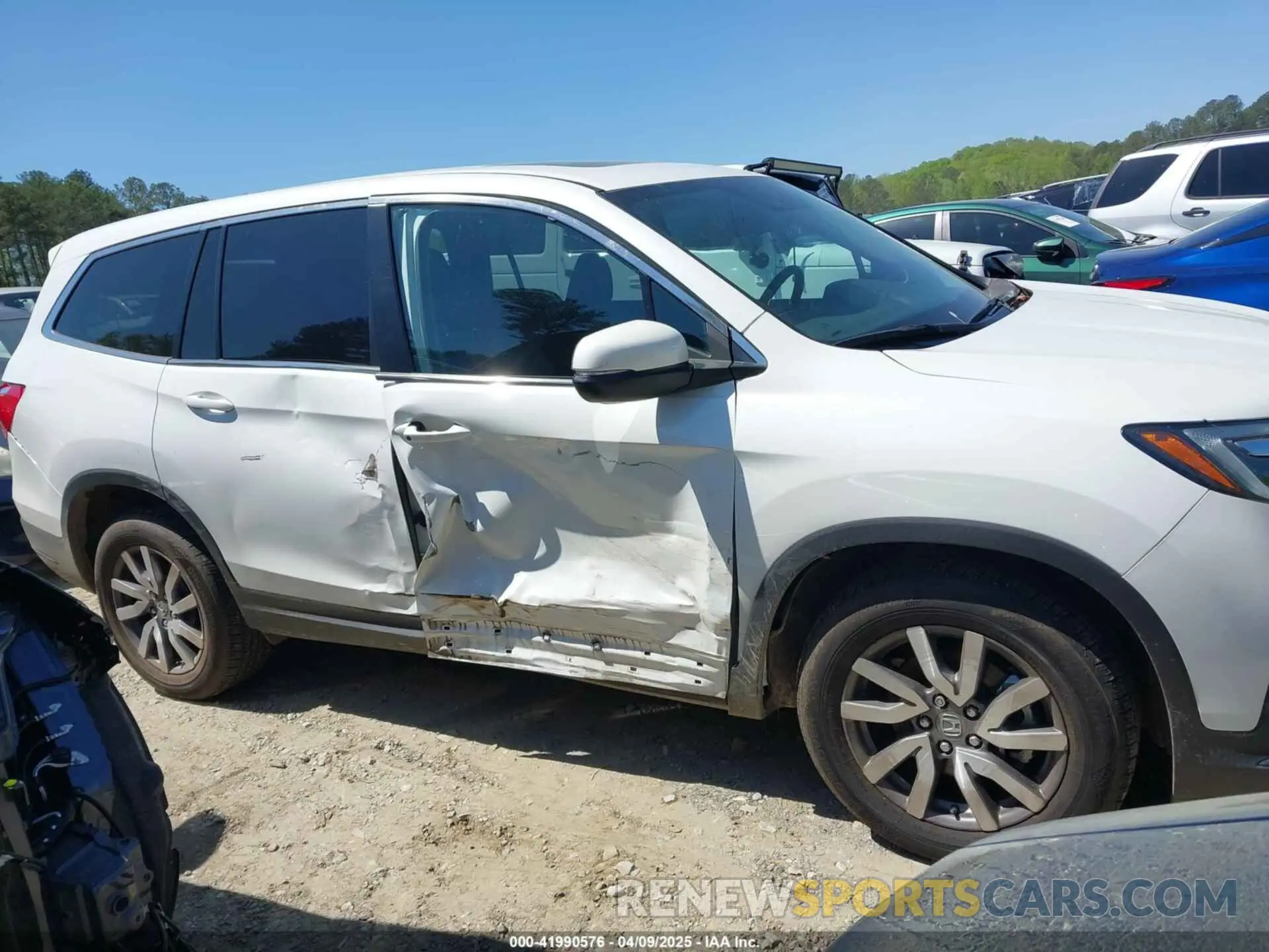 13 fotografías del automóvil dañado 5FNYF6H51NB014258 HONDA PILOT 2022