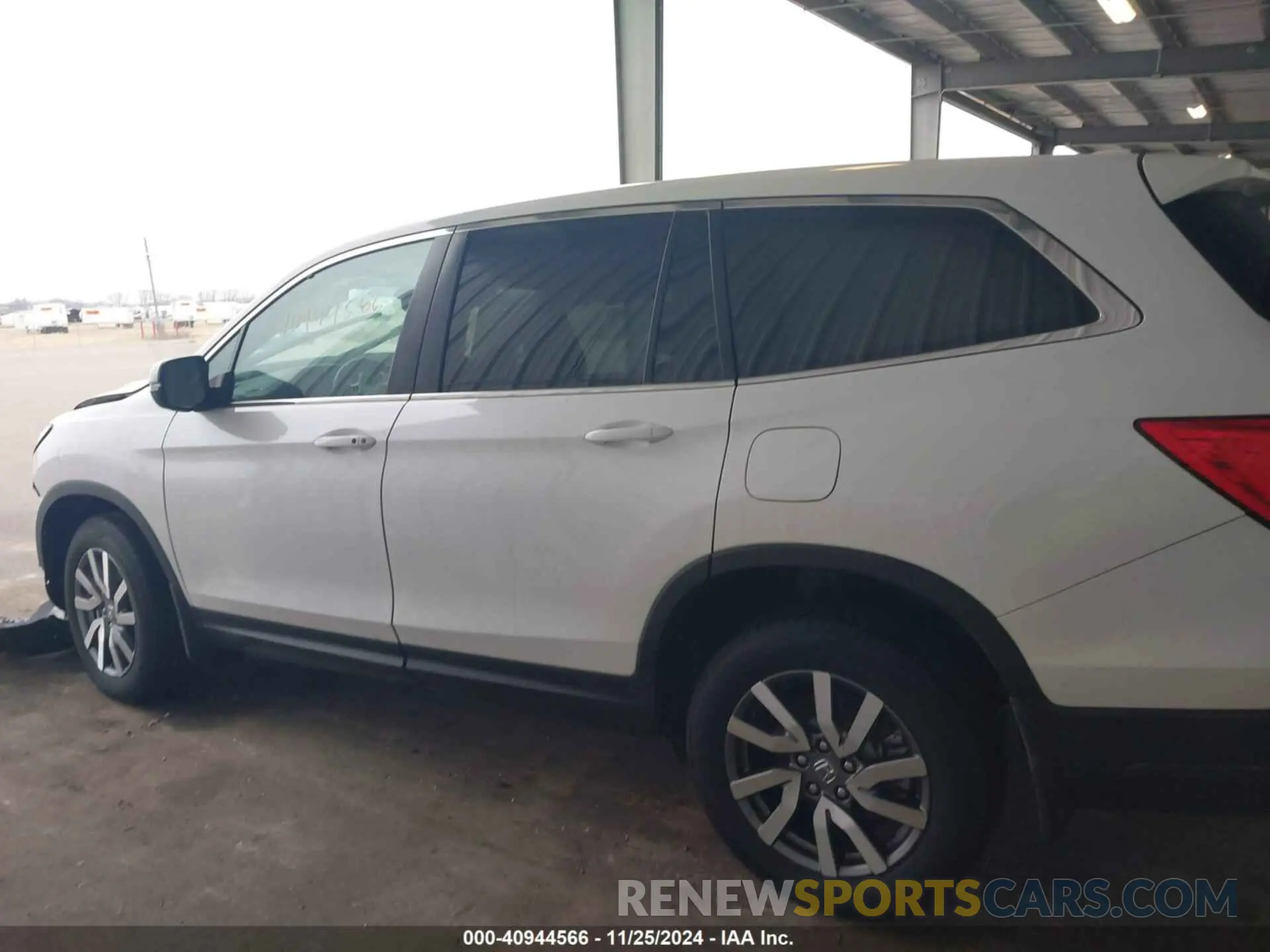 13 fotografías del automóvil dañado 5FNYF6H58NB097283 HONDA PILOT 2022