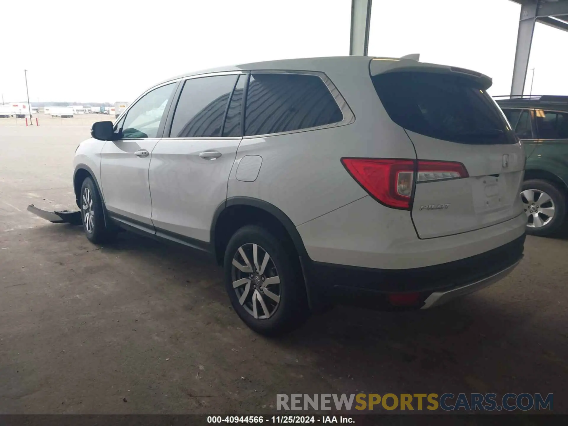 3 fotografías del automóvil dañado 5FNYF6H58NB097283 HONDA PILOT 2022